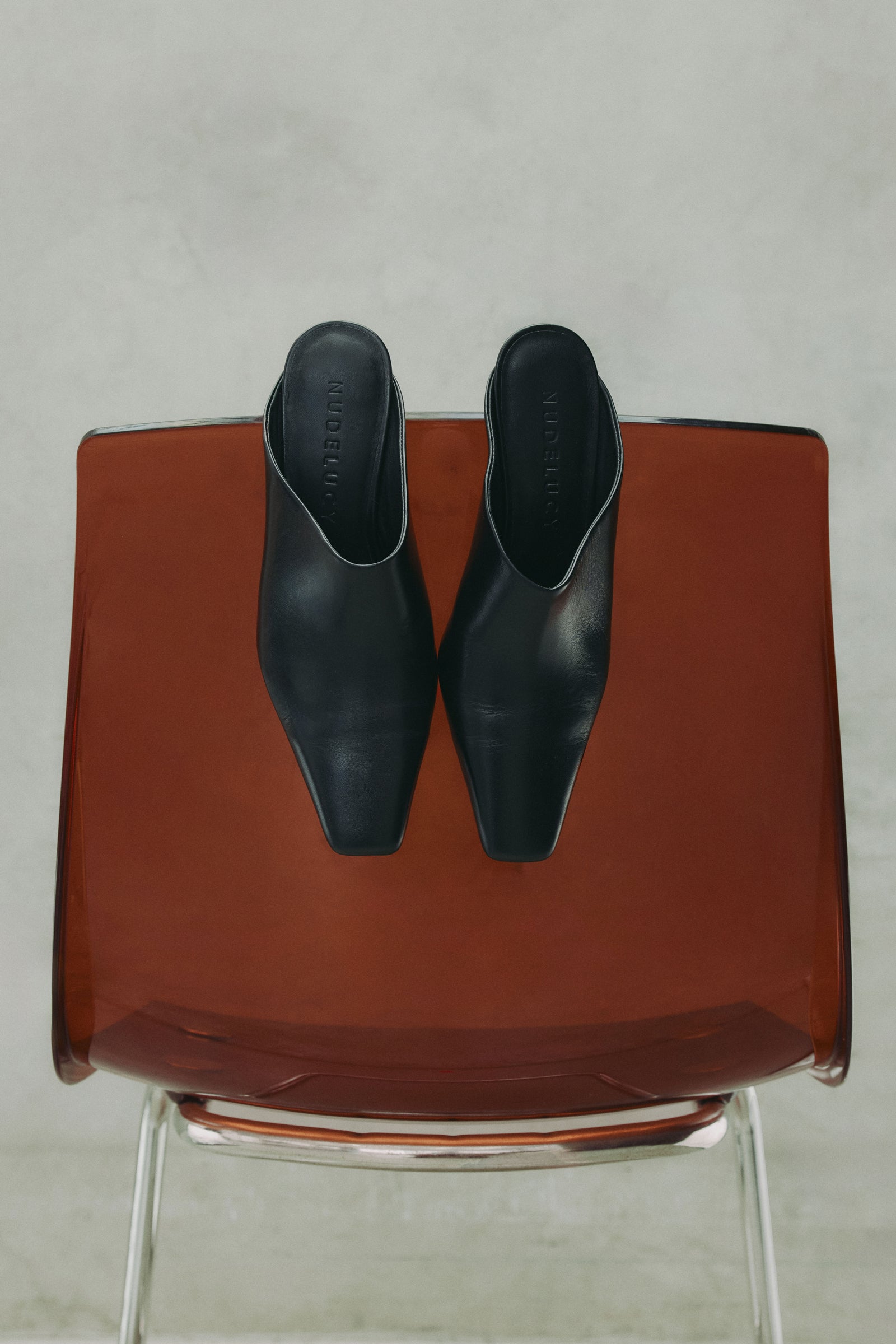 Everett Heeled Mule Black 