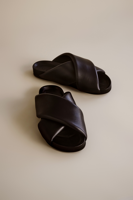 Rigby Cross Over Slide Black 