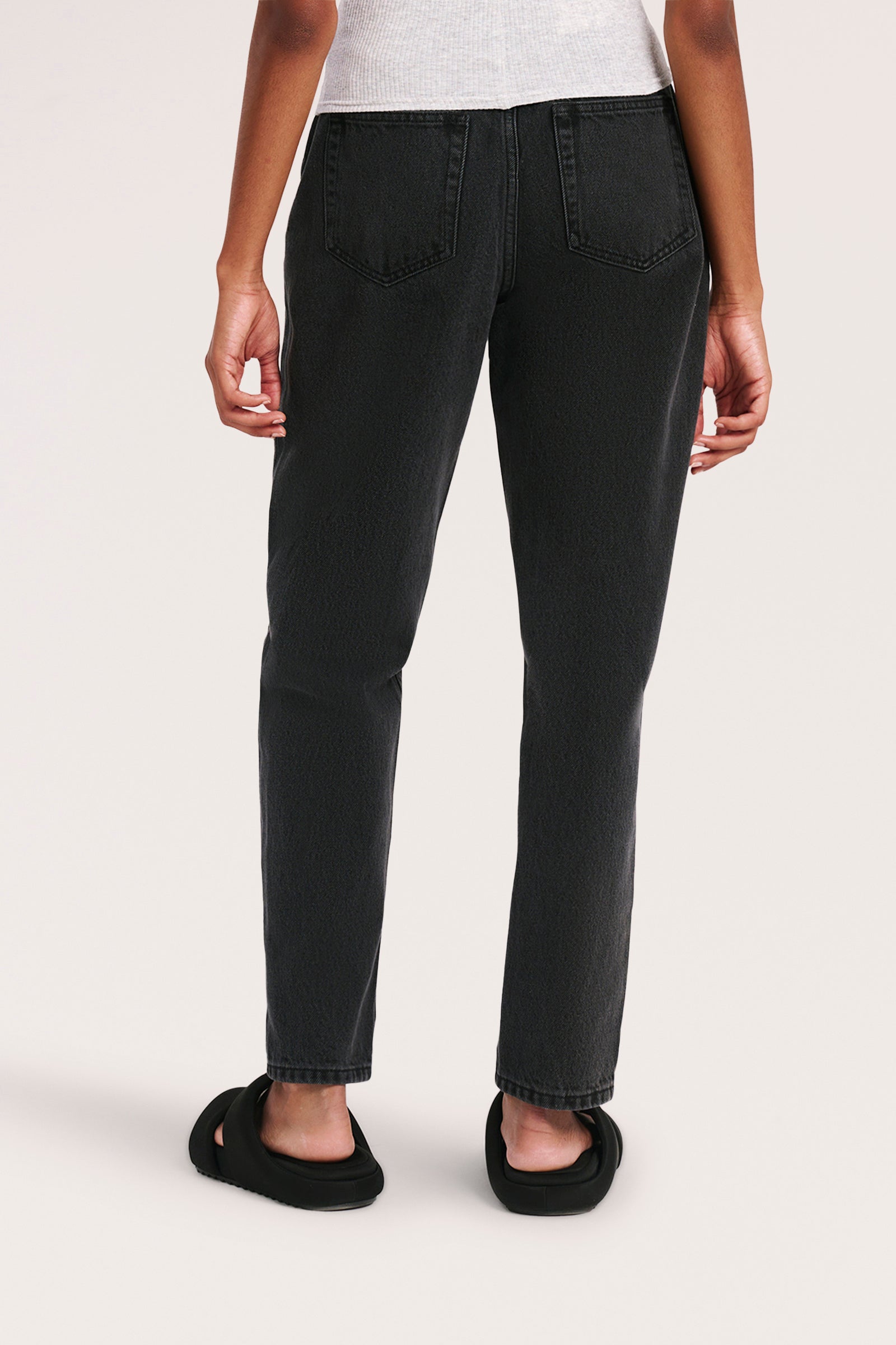 Nude Lucy Organic Mom Jean Washed in Black