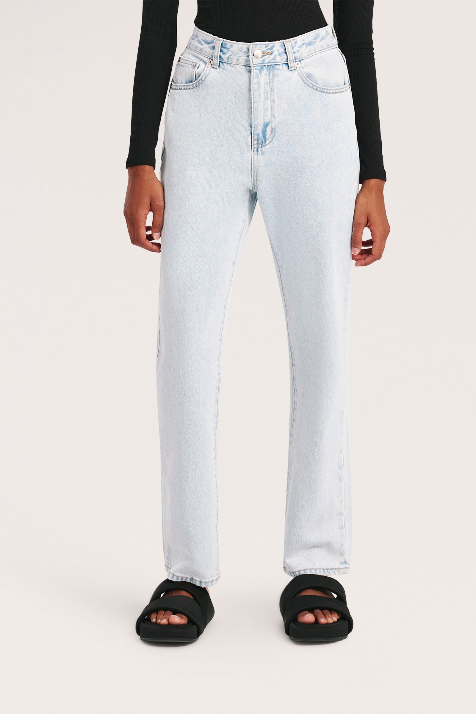 Nude Lucy Organic Straight Leg Jean Bleach in Blue