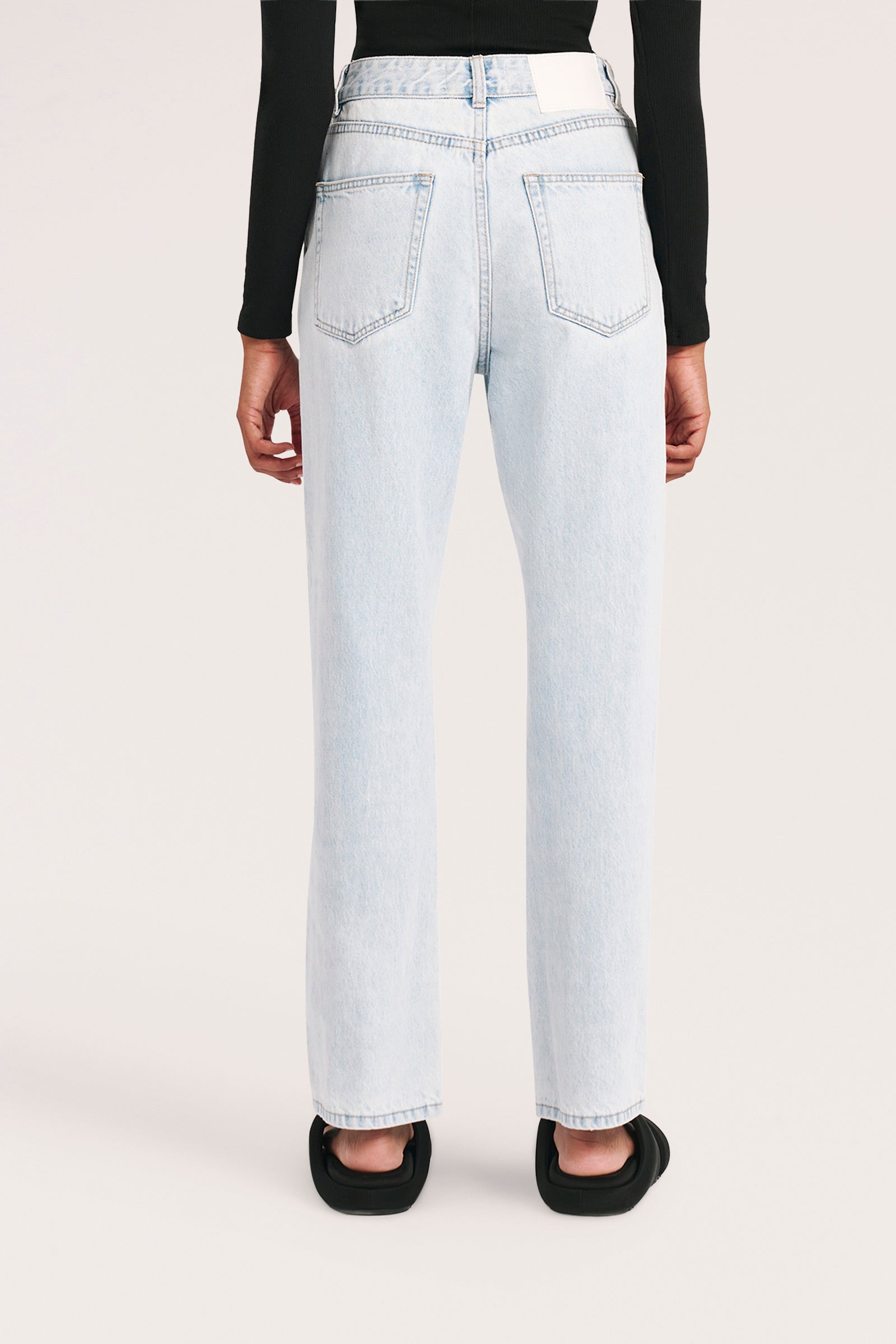 Nude Lucy Organic Straight Leg Jean Bleach in Blue