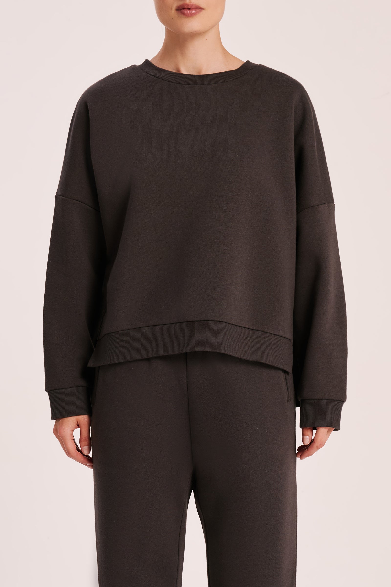 Carter Classic Oversized Sweat Coal 