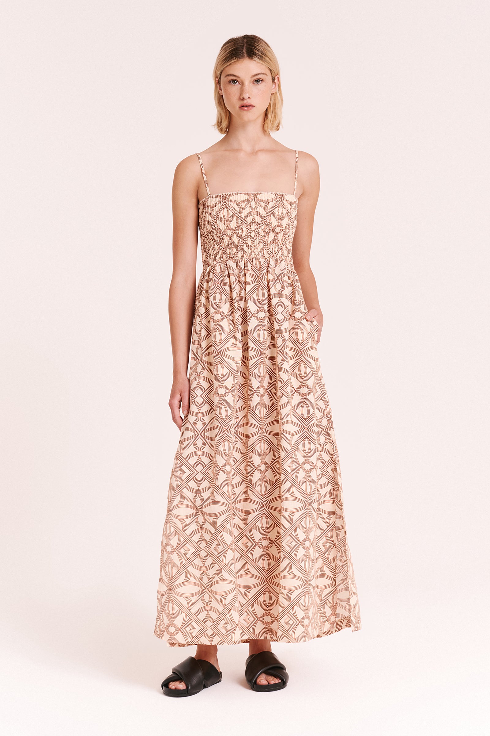 nude lucy linen dress Shop Bria Linen Dress in Pistachio