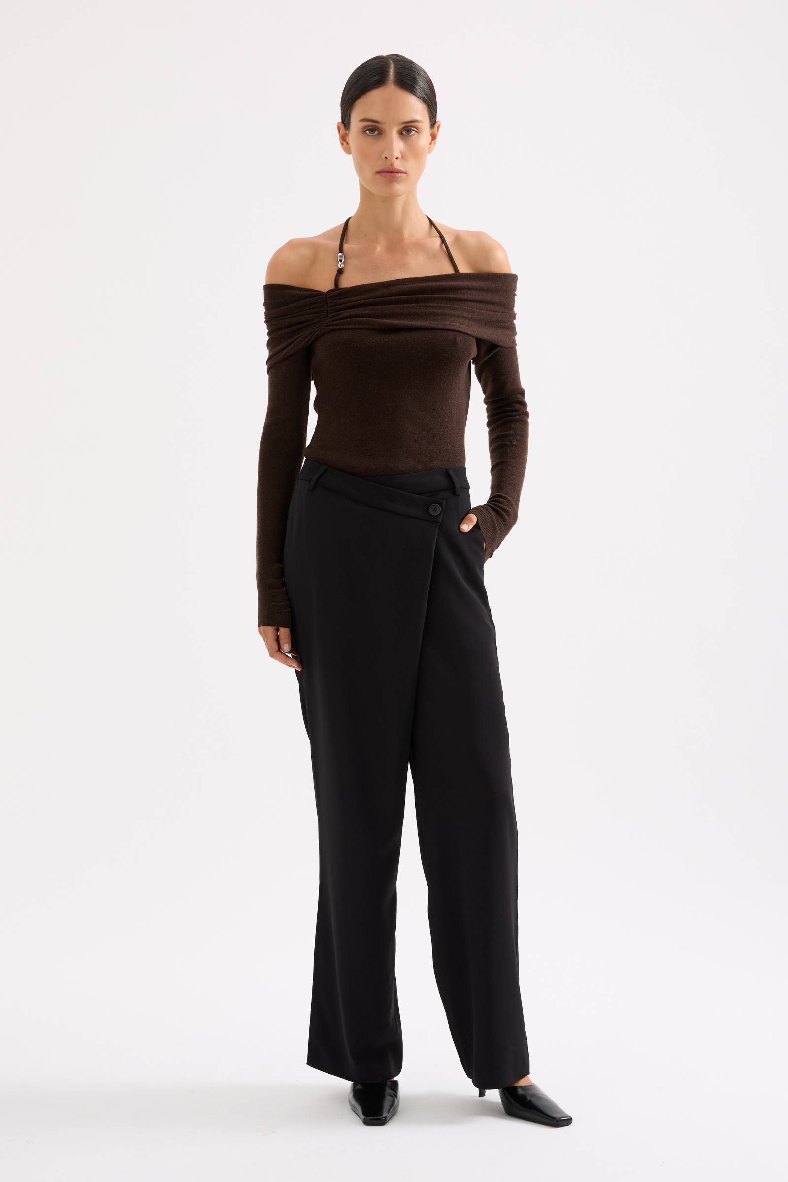 Serine Off Shoulder Knit Raisin 