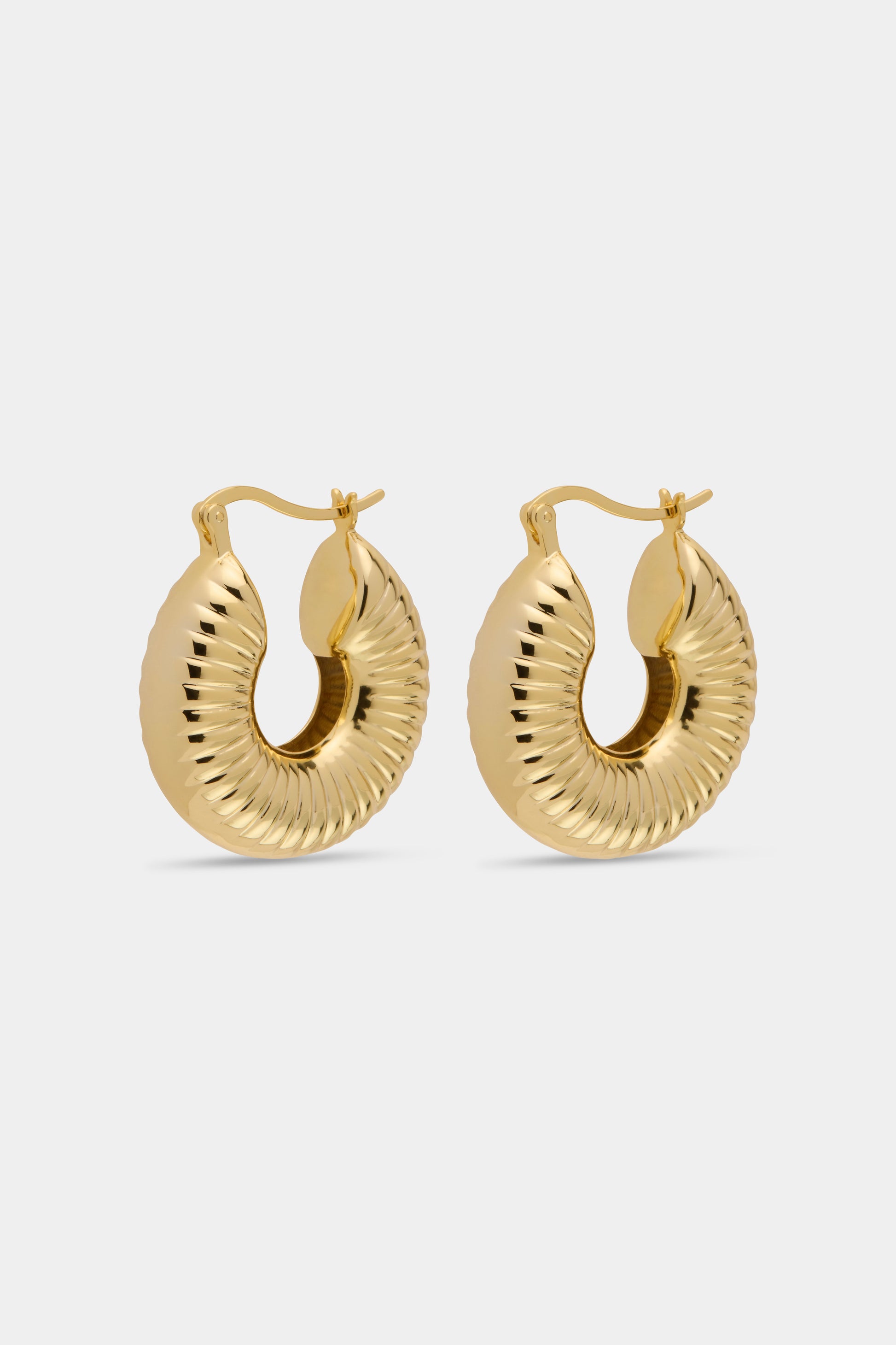 Maeve Medium Hoops Gold 