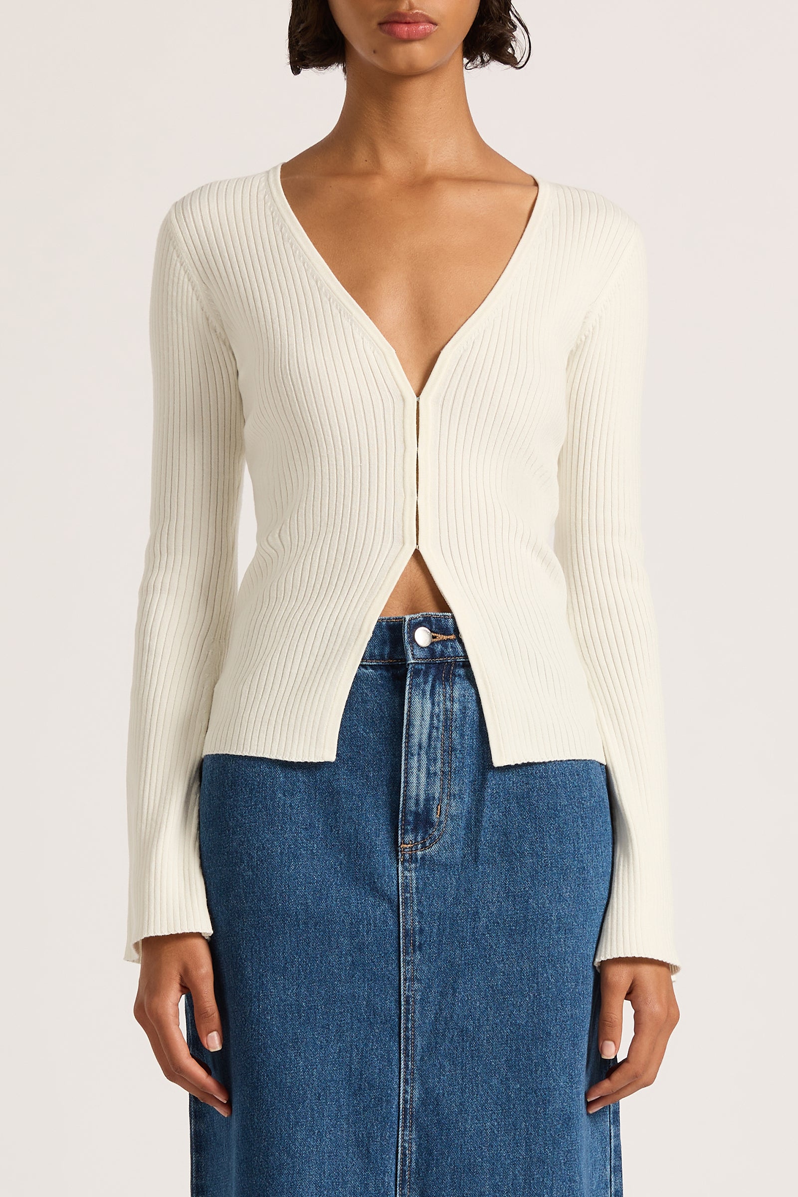Ettiene Knit Cardigan Salt 