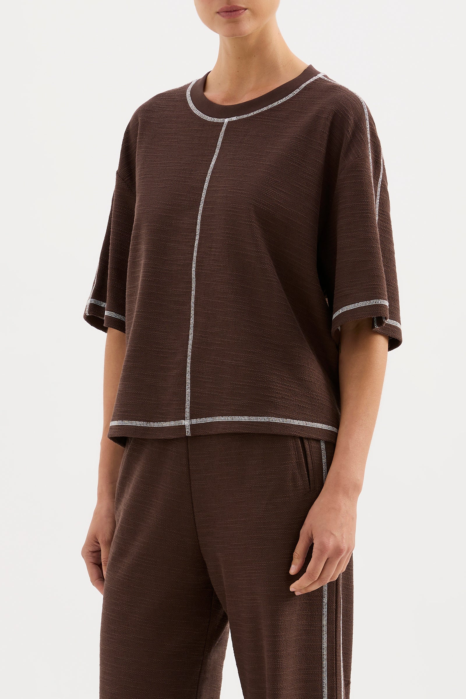 Sutton Tee Chocolate 