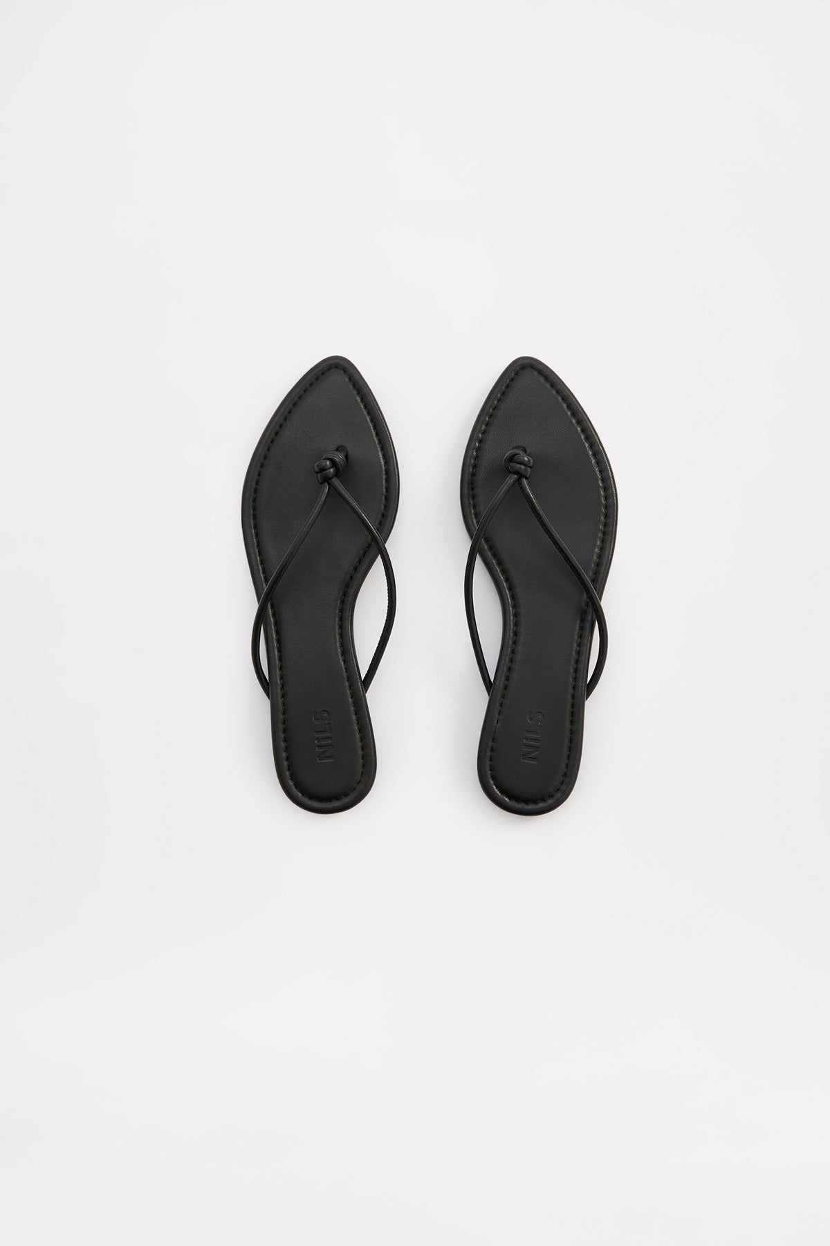 Logan Flat Sandal Black 