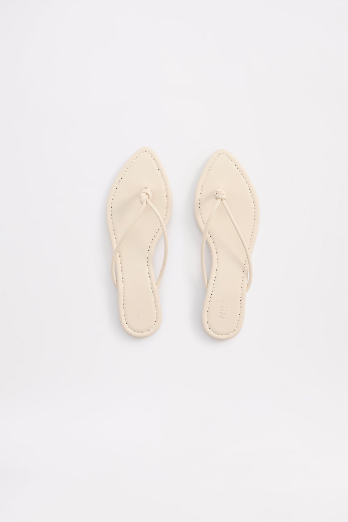 Logan Flat Sandal Crema 