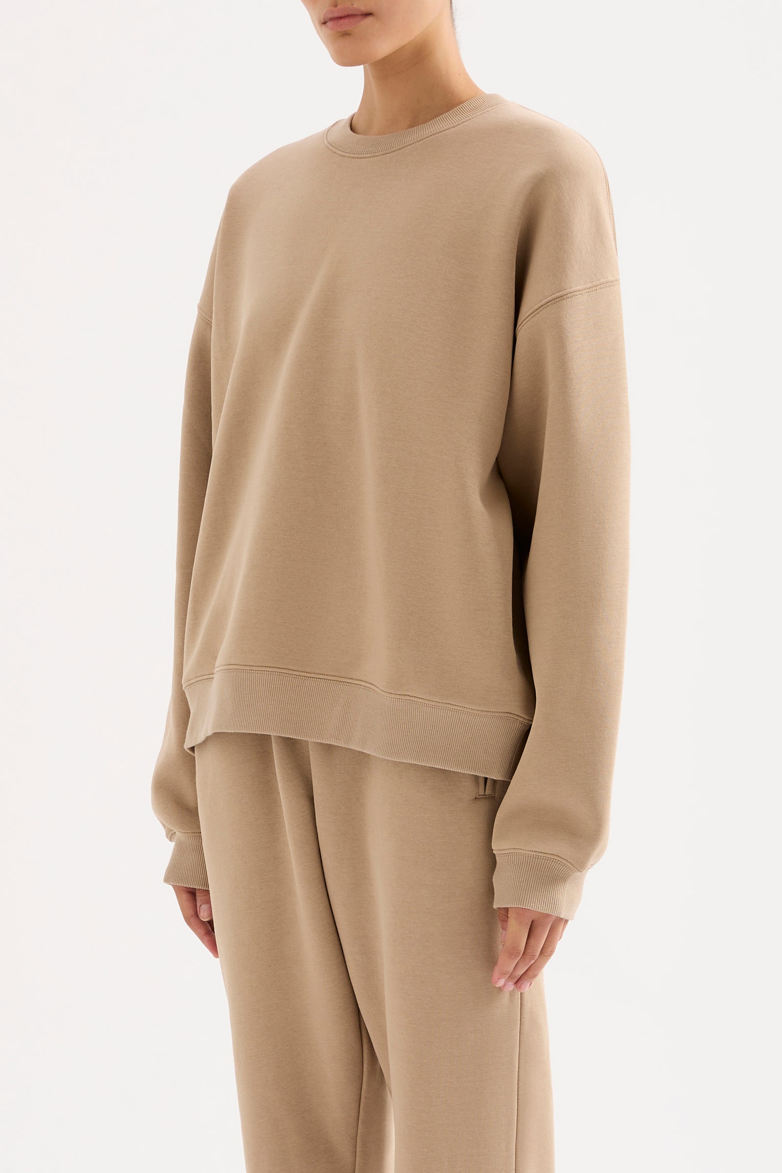 Carter Classic Sweat Mocha 