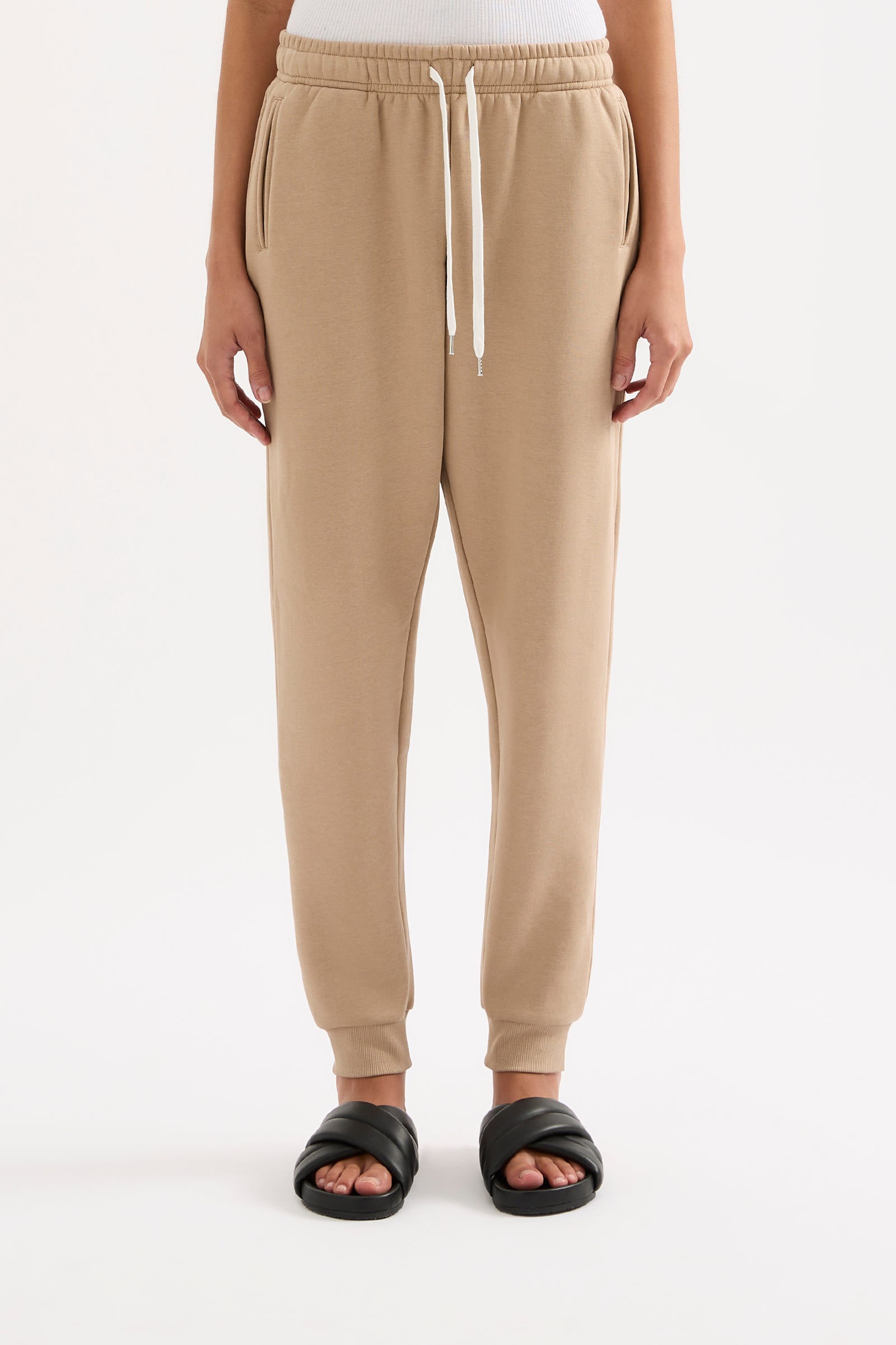Carter Classic Trackpant Mocha 