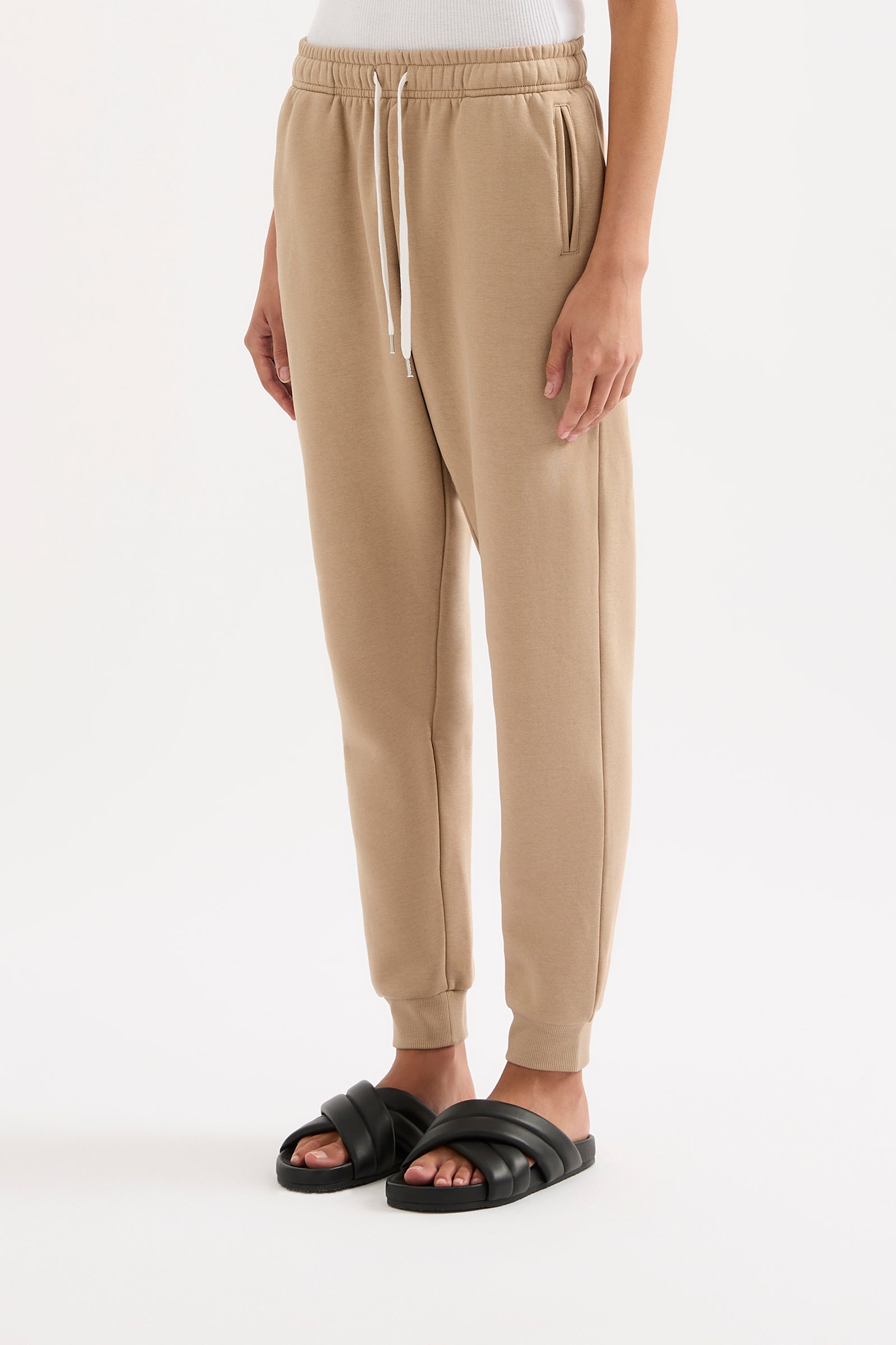 Carter Classic Trackpant Mocha 