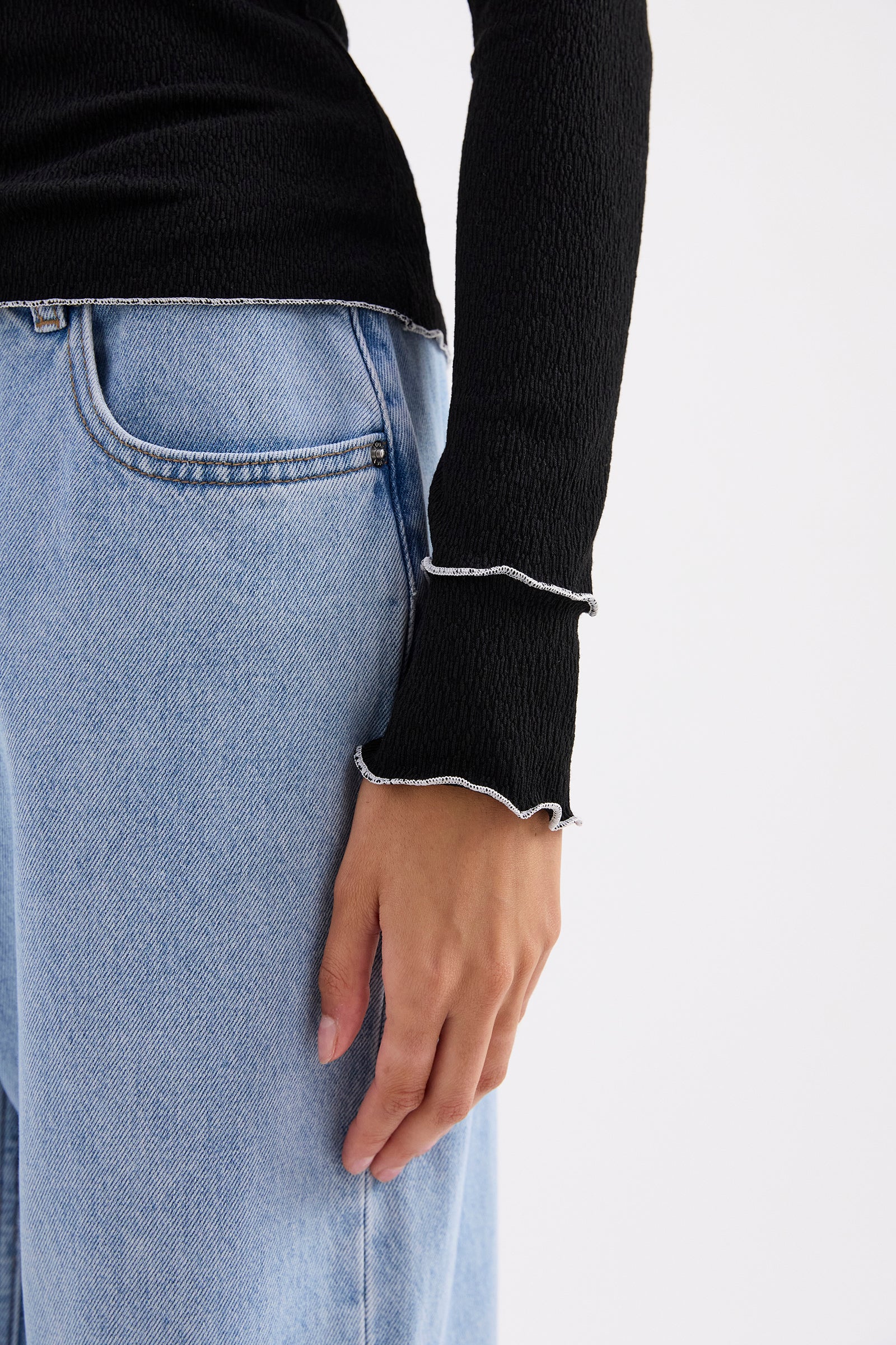 Ria Top Black 