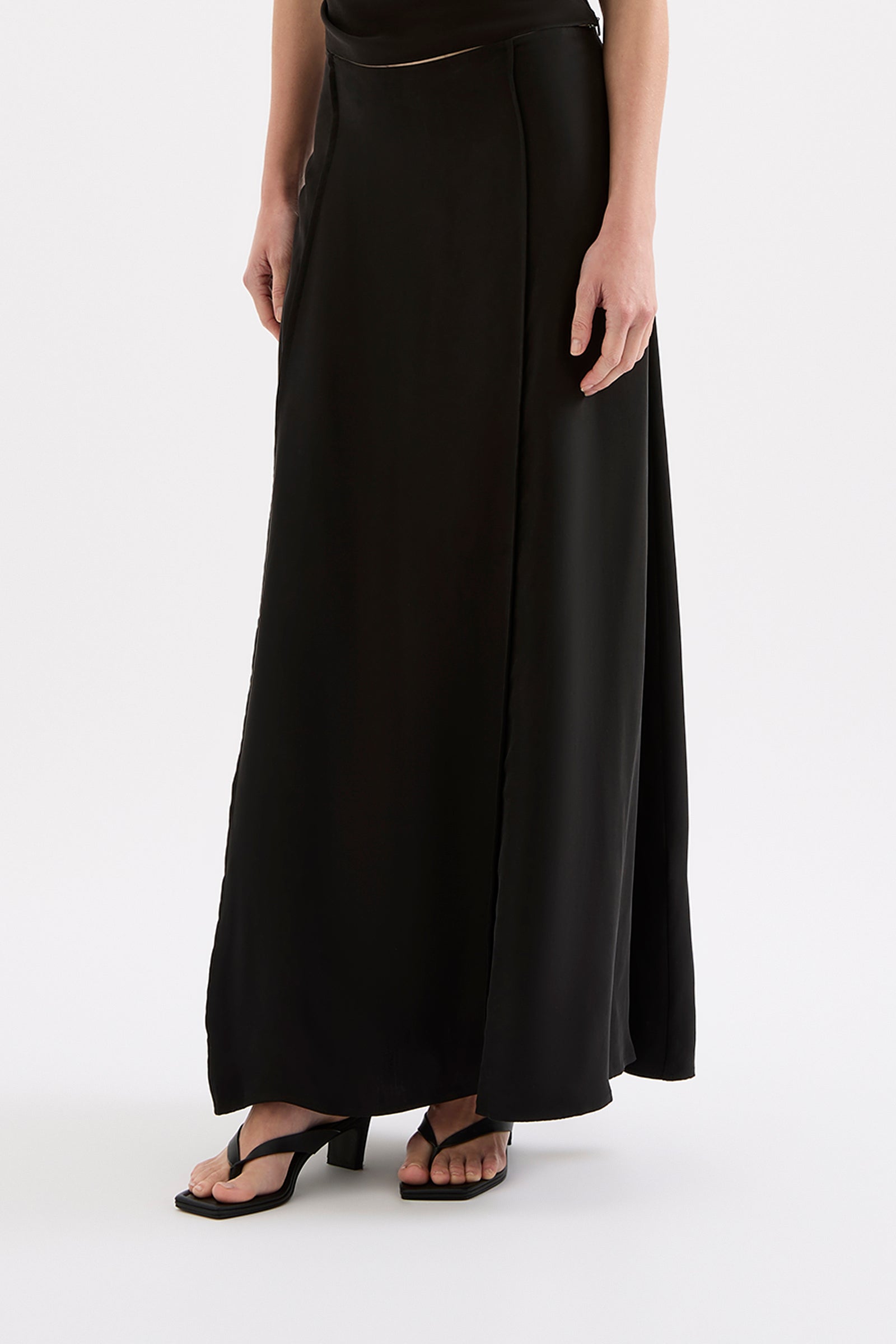 Leon Cupro Maxi Skirt Black 