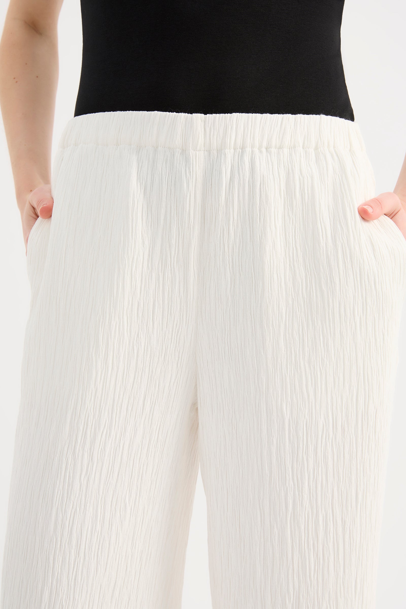 Danika Pant Salt 