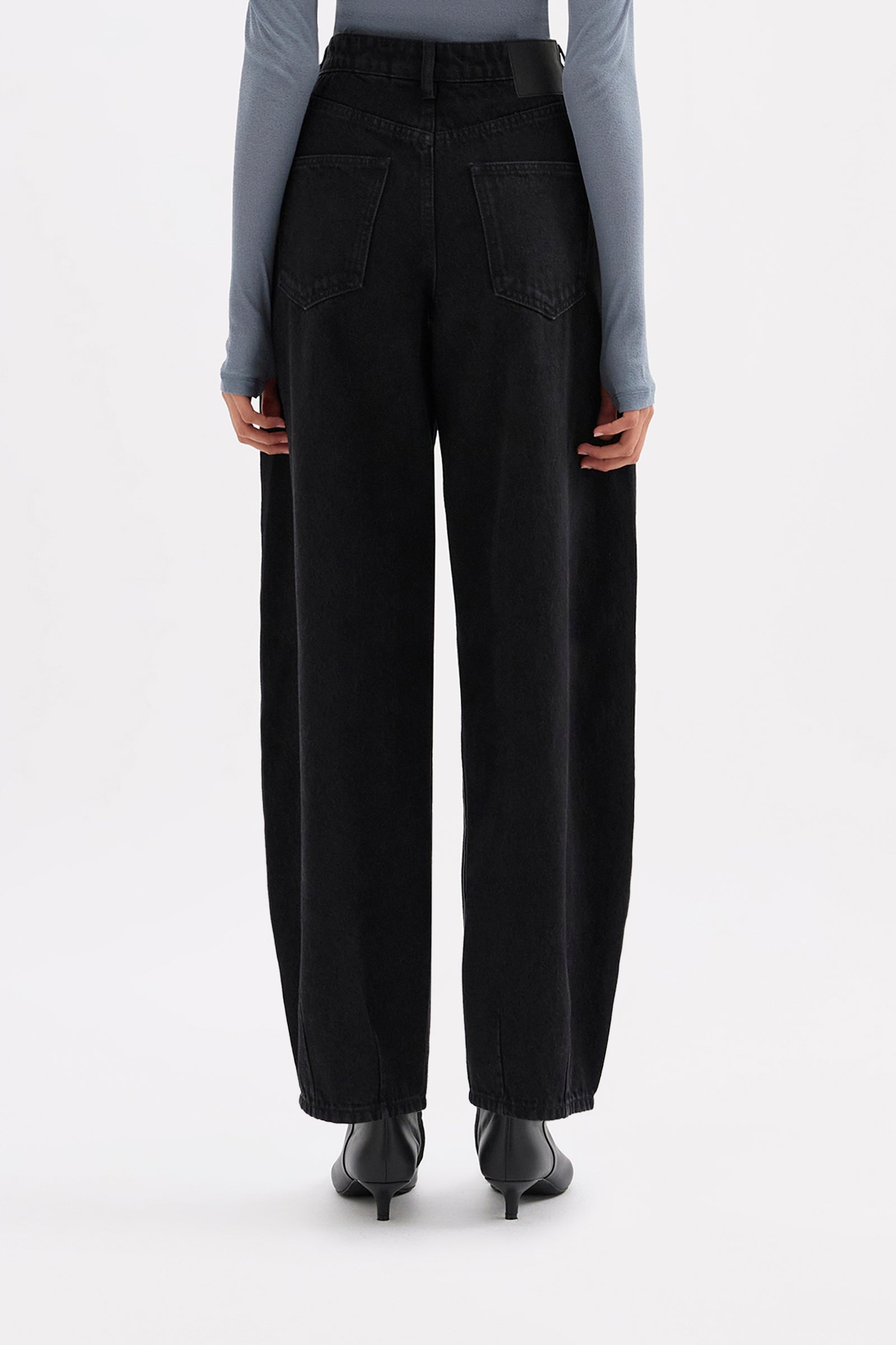 Organic Barrel Jean Vintage Black 
