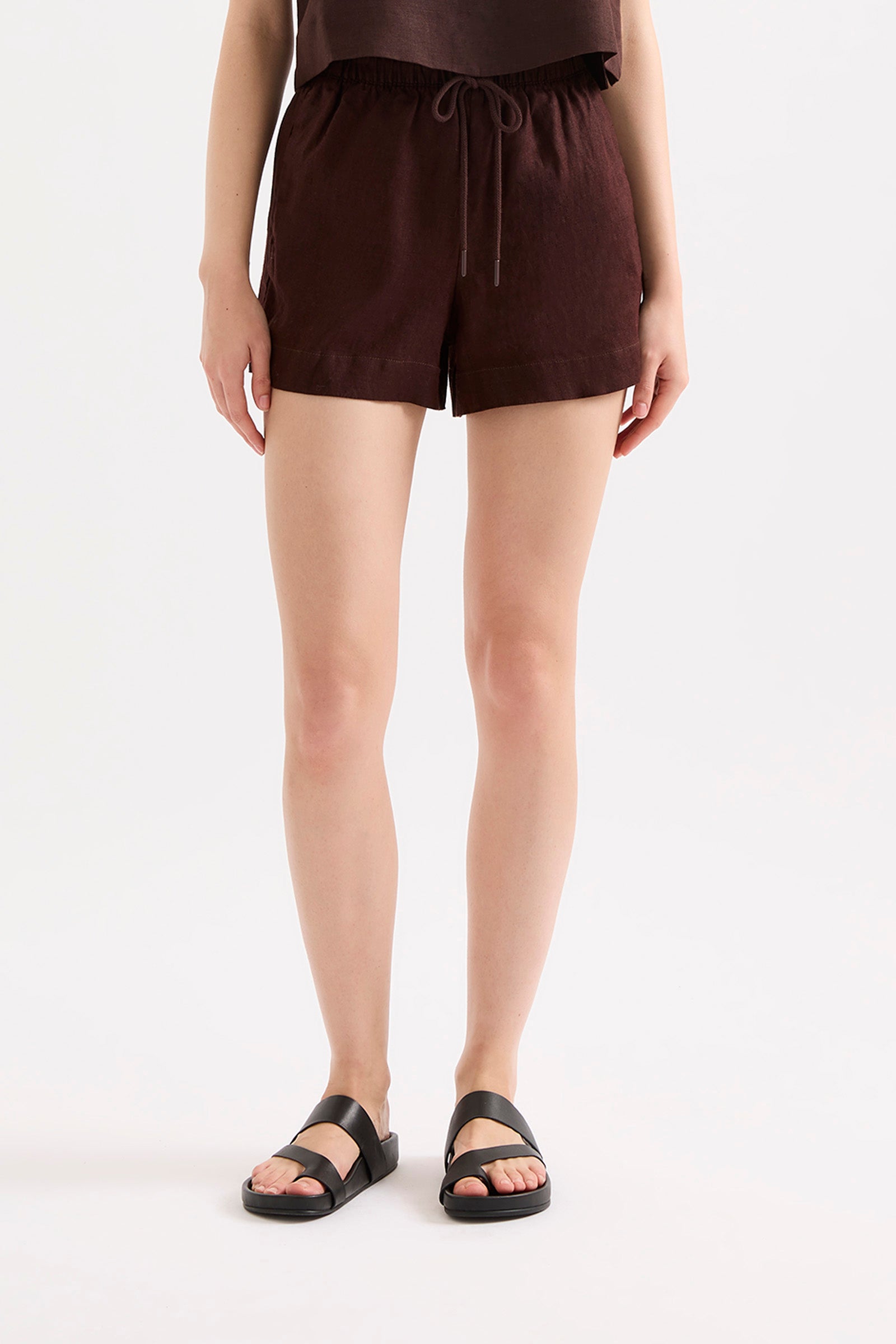 Blake Linen Short Raisin 