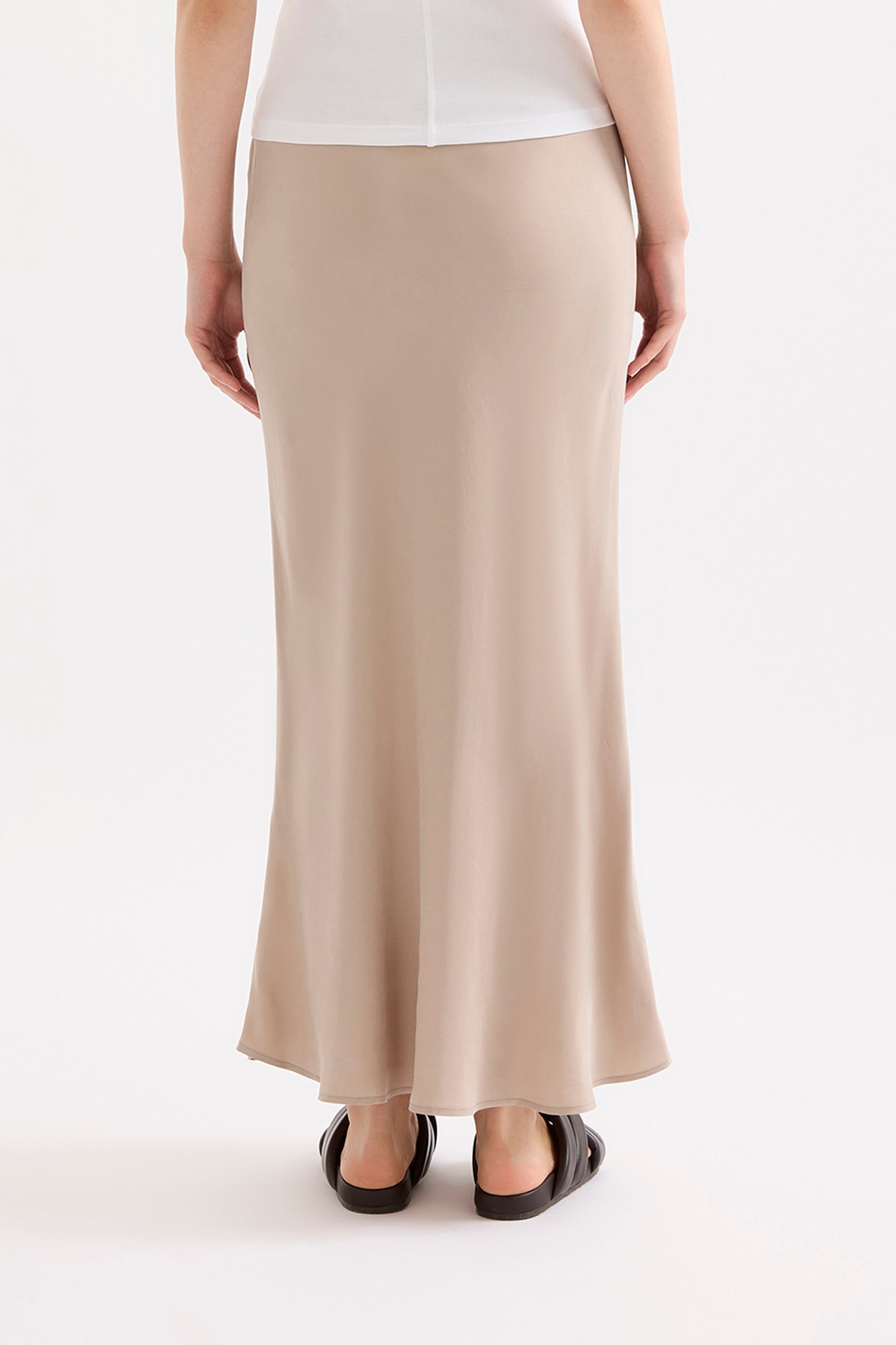 Nikkia Cupro Maxi Skirt Mink 