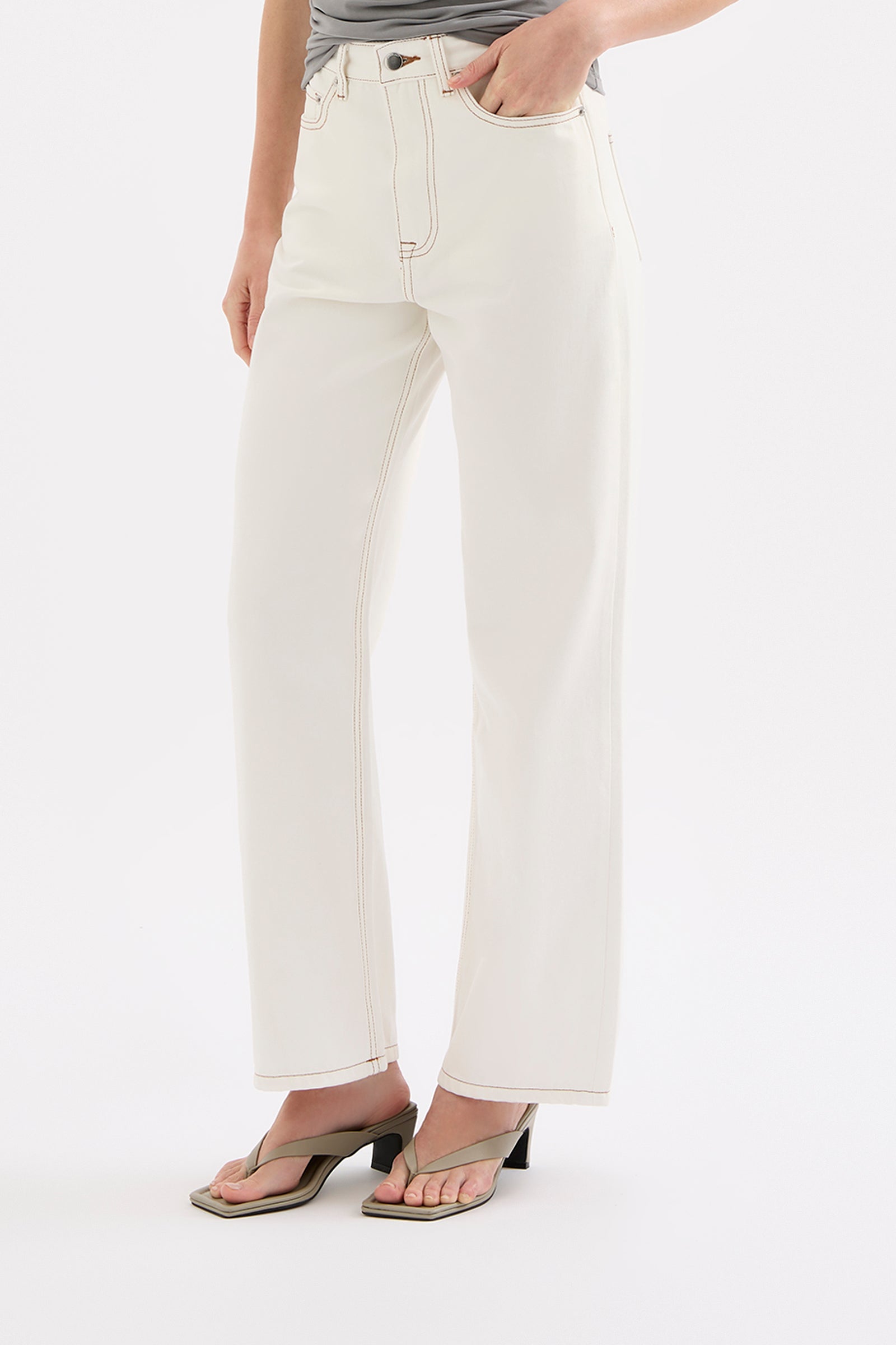 Organic Relaxed Leg Jean Salt 