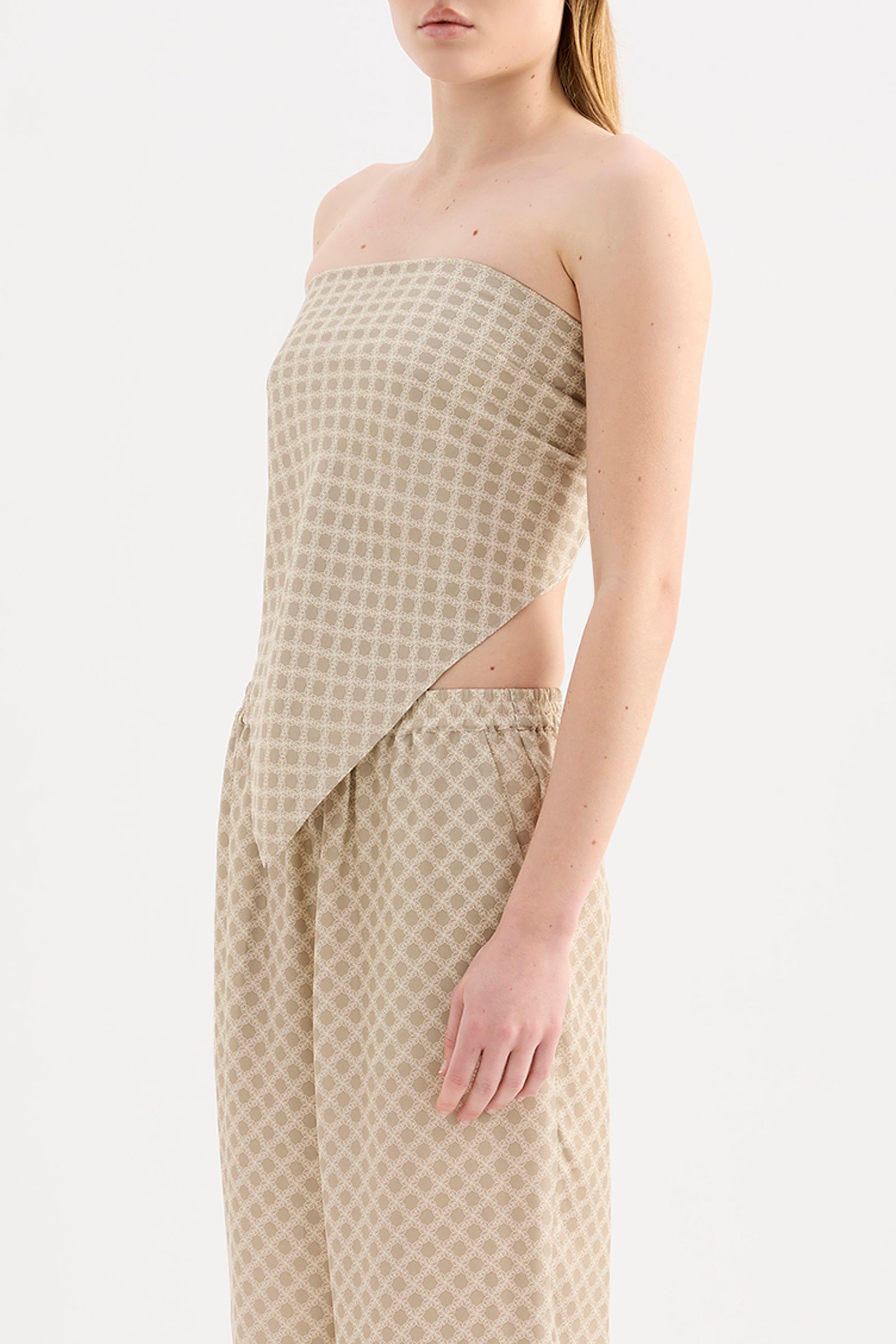 Cosmos Cupro Scarf Cosmos 