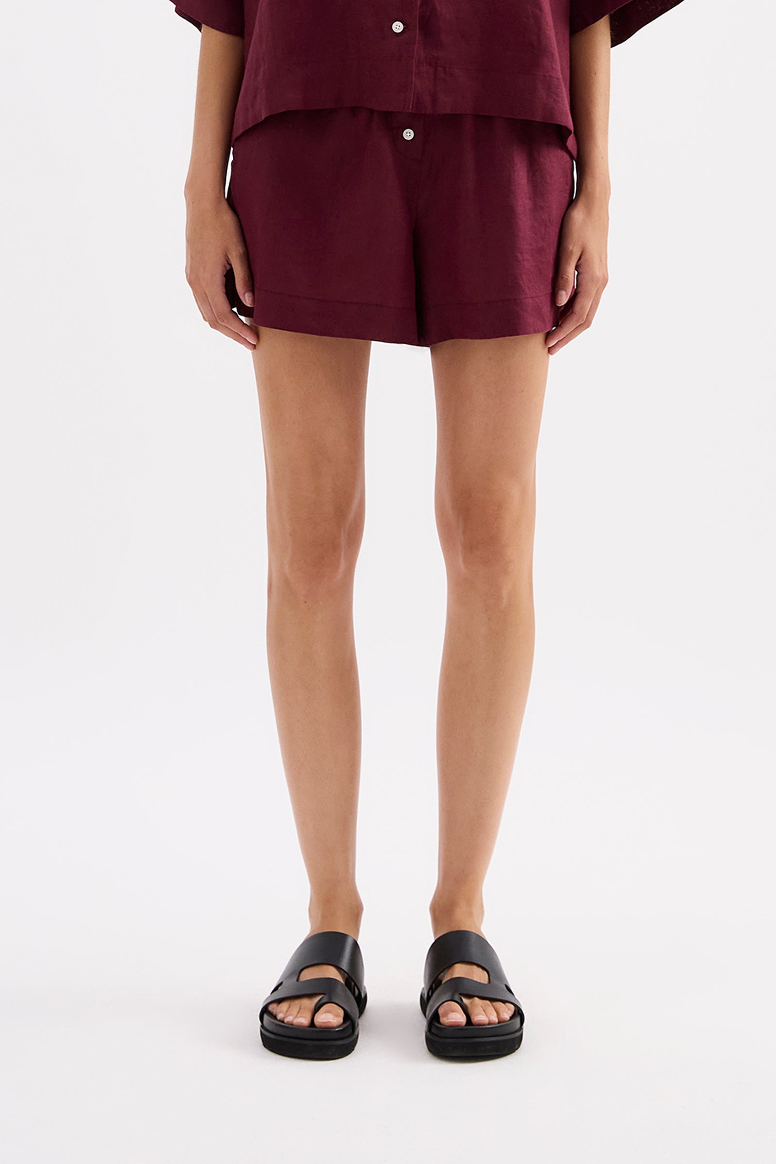 Lounge Linen Short Merlot 
