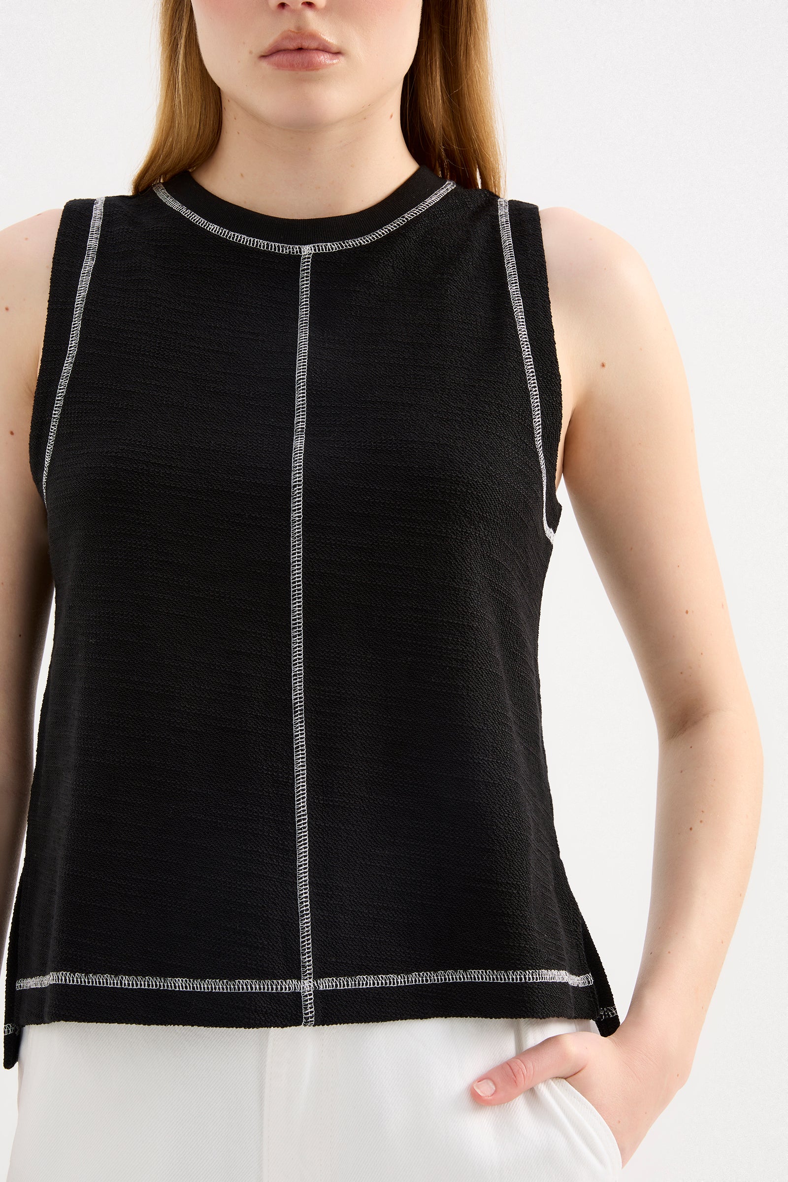 Sutton Tank Black 
