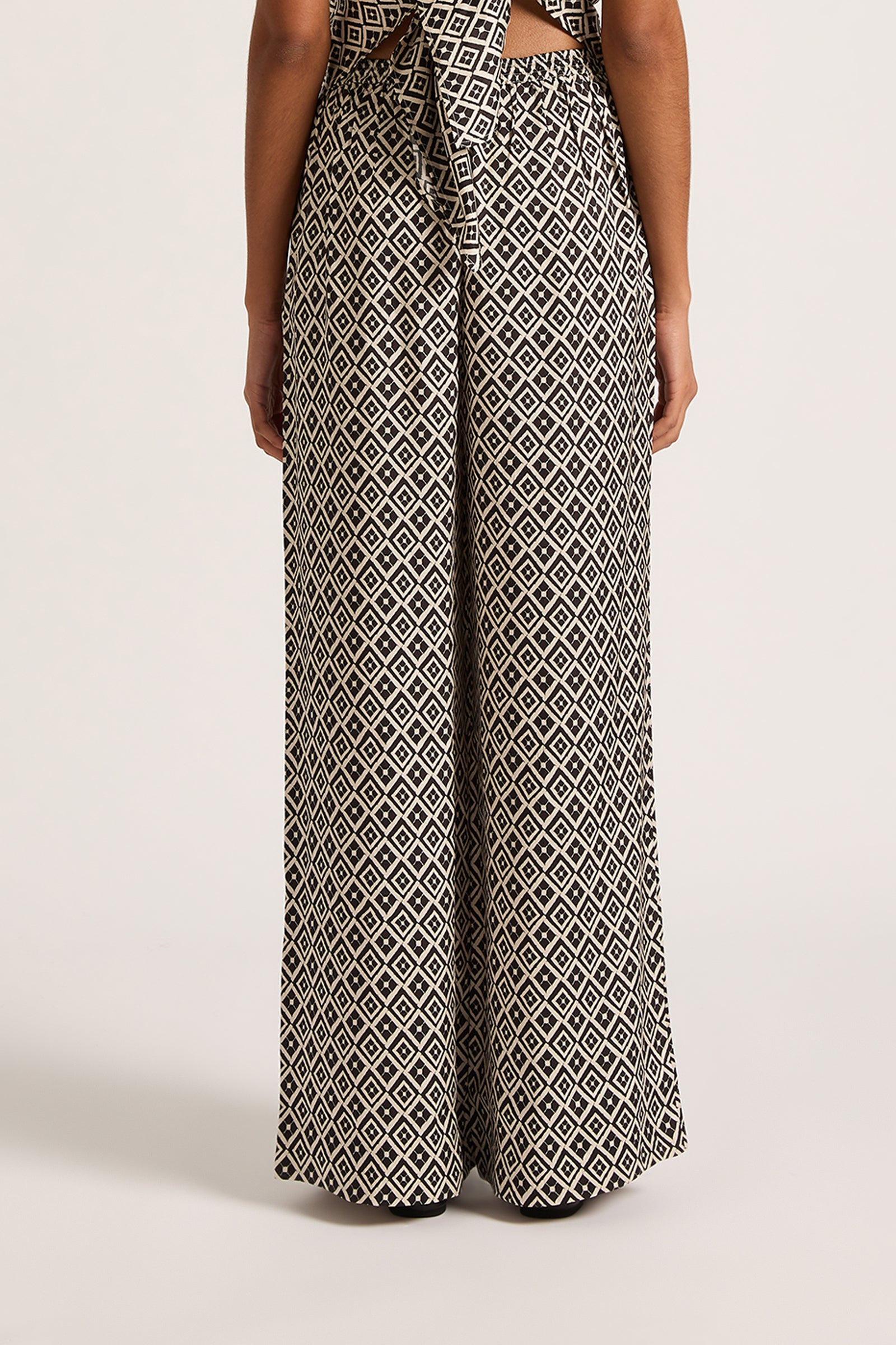 Simone Pant Daiya 