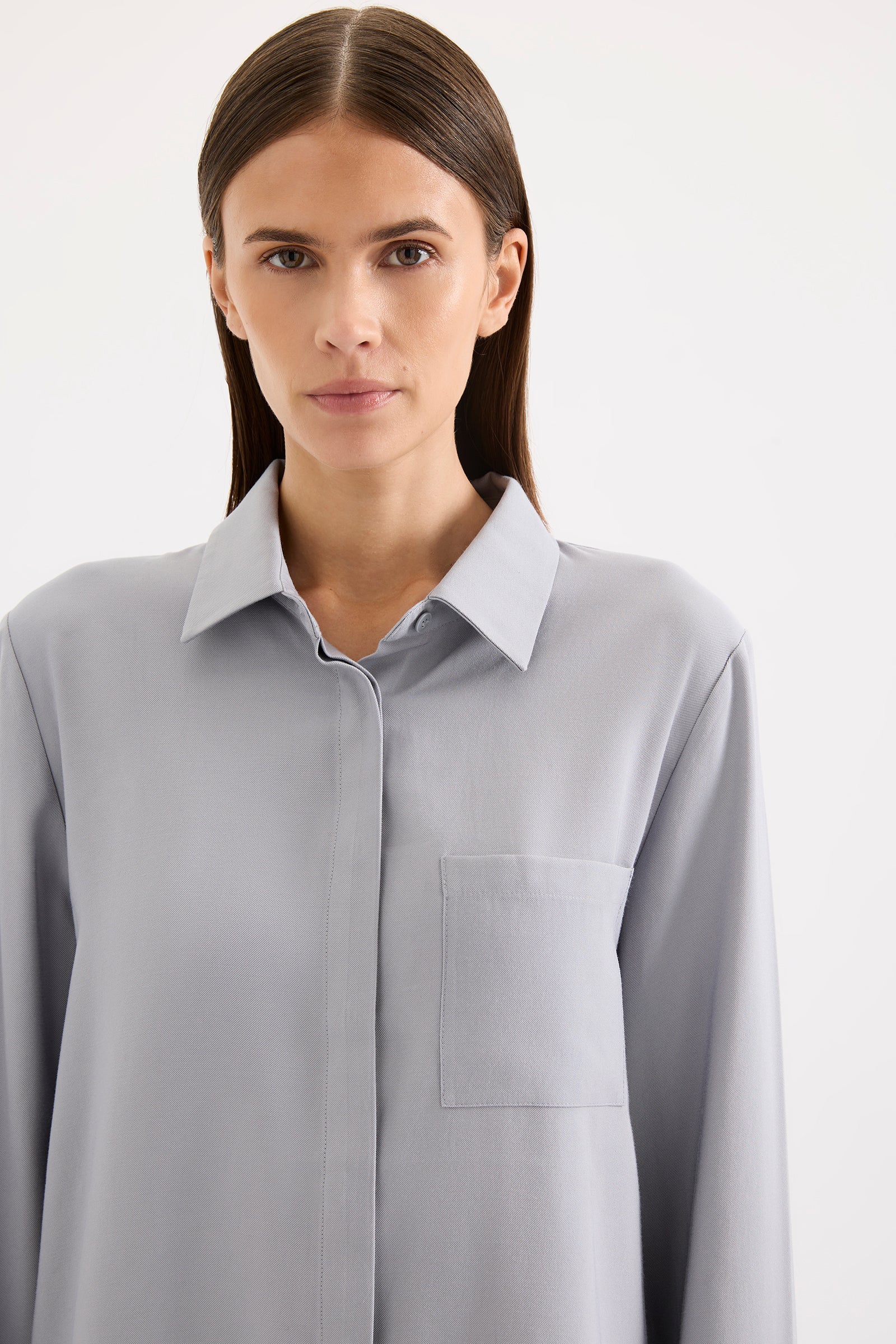 Raine Shirt Storm 