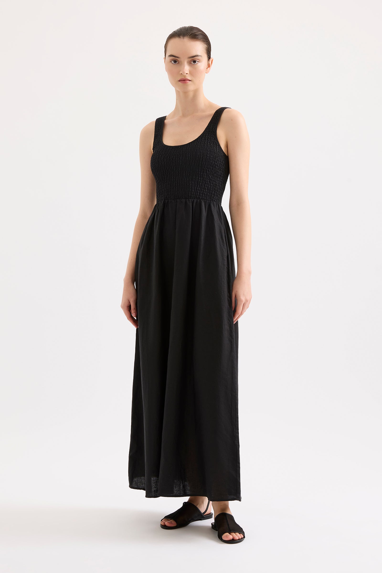 Elio Linen Maxi Dress Black 