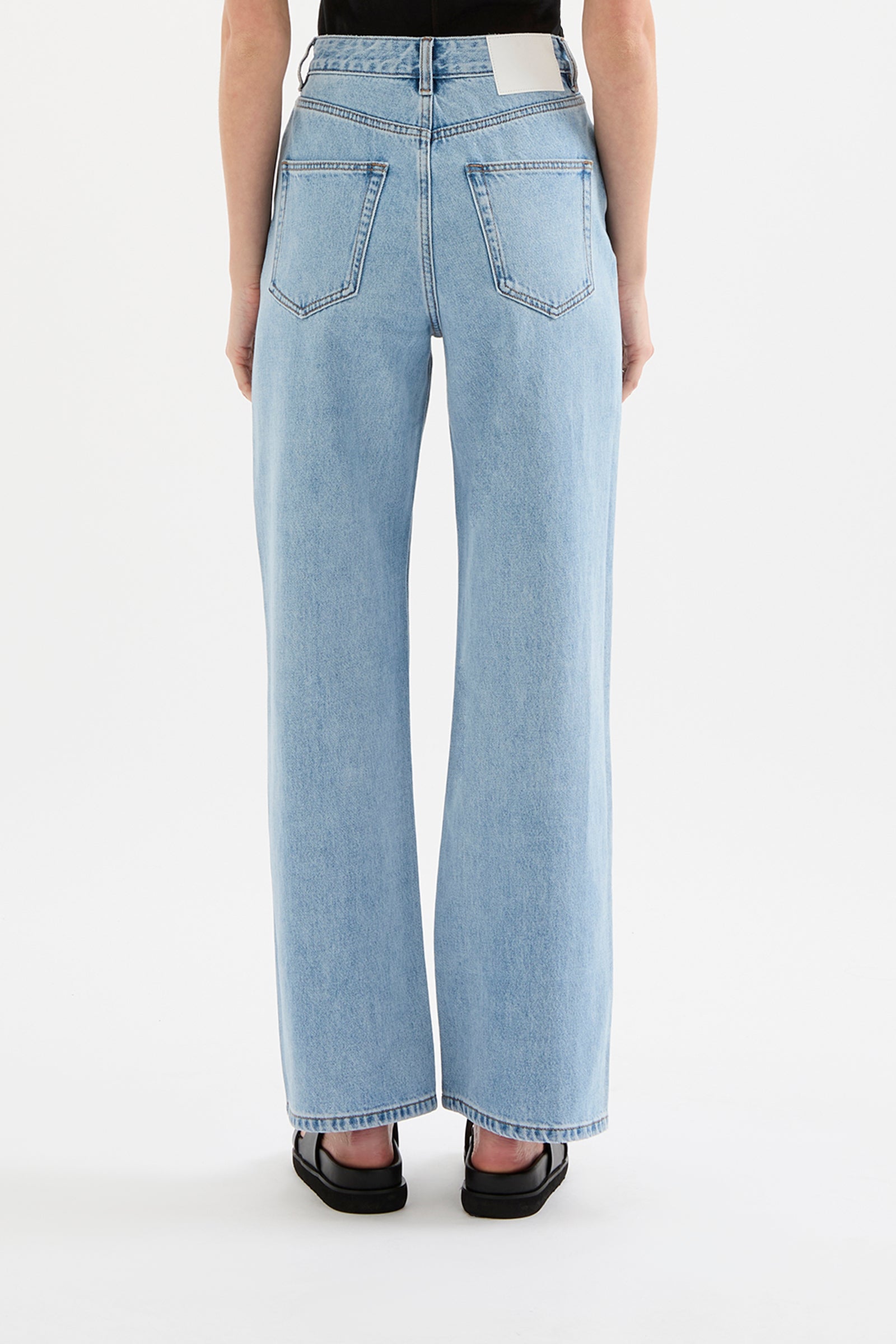 Organic Relaxed Leg Jean Soft Blue 