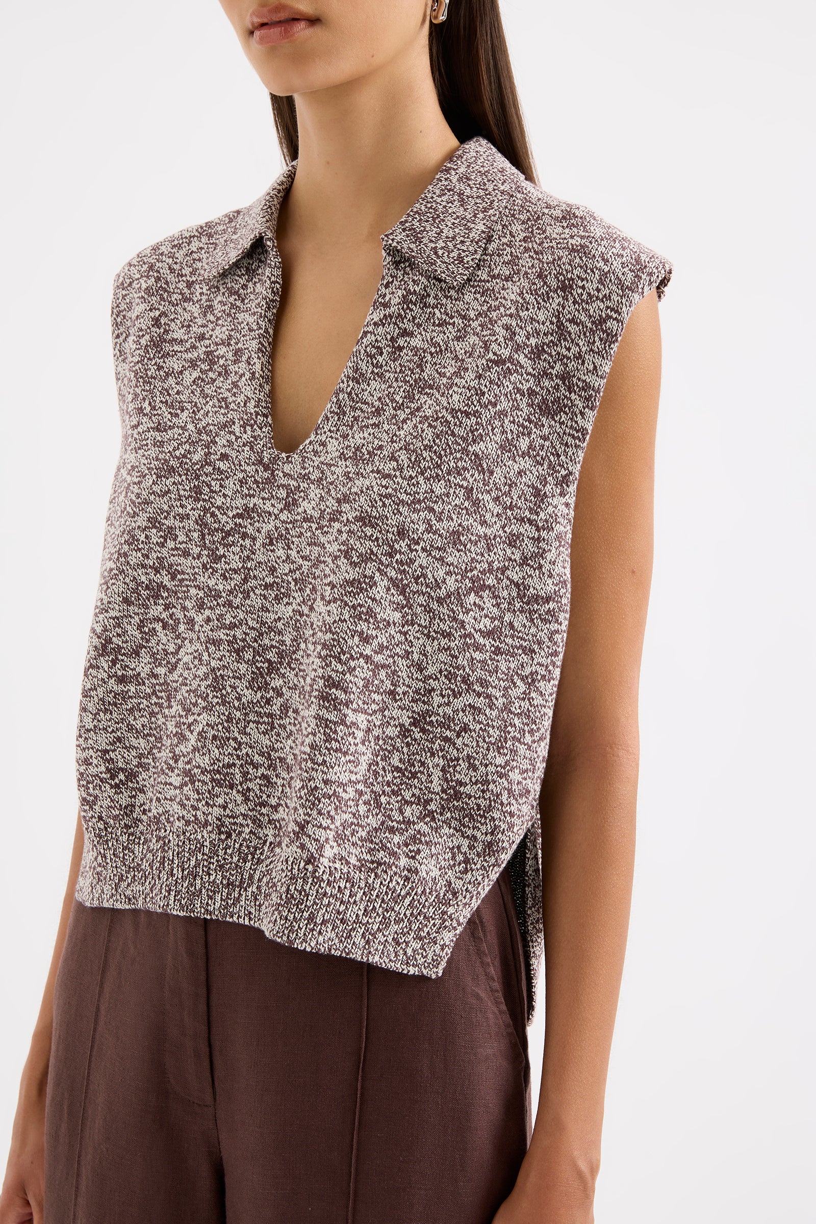 Mio Knit Vest Chocolate Marle 