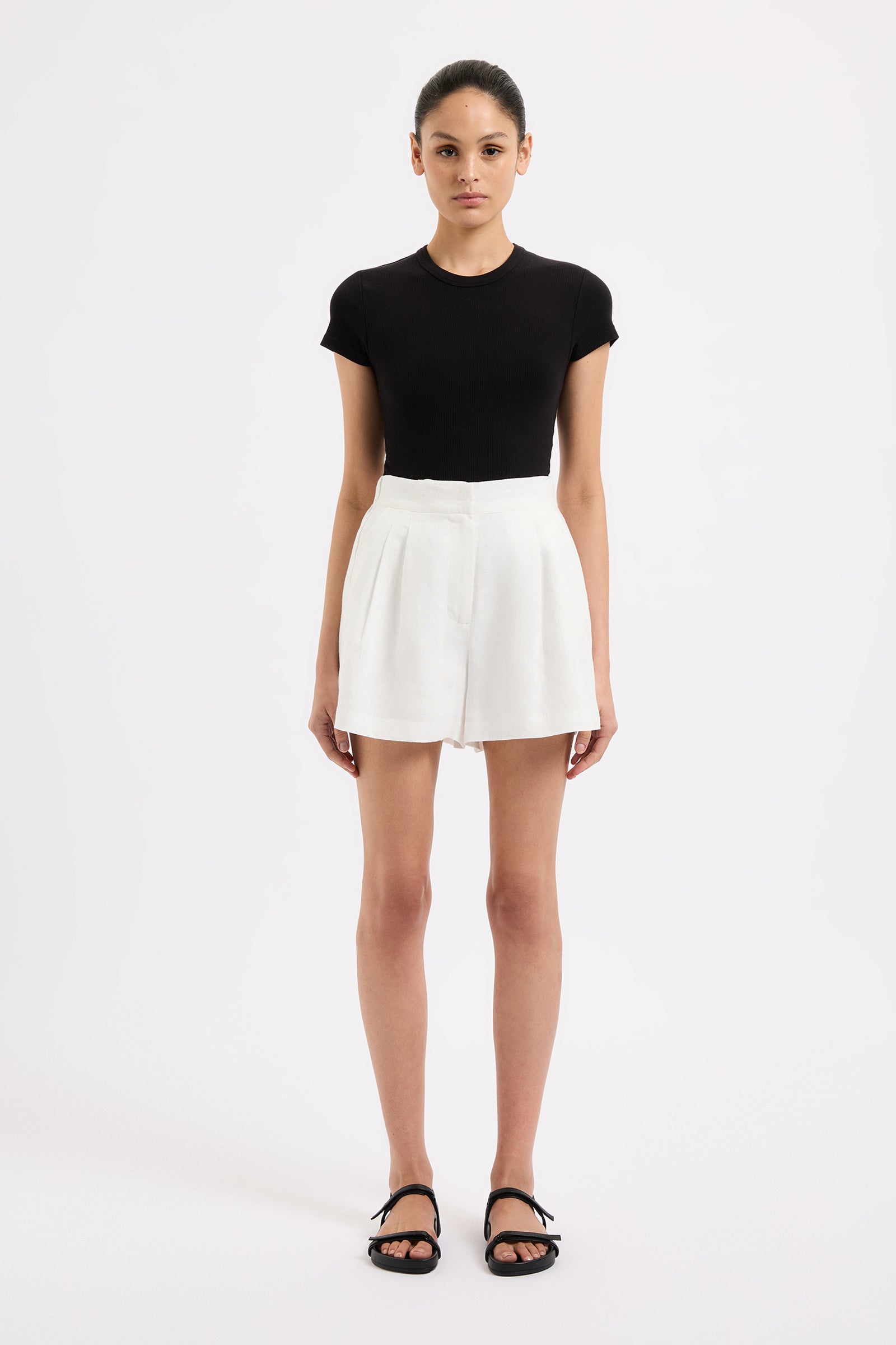 Thilda Tailored Short White 
