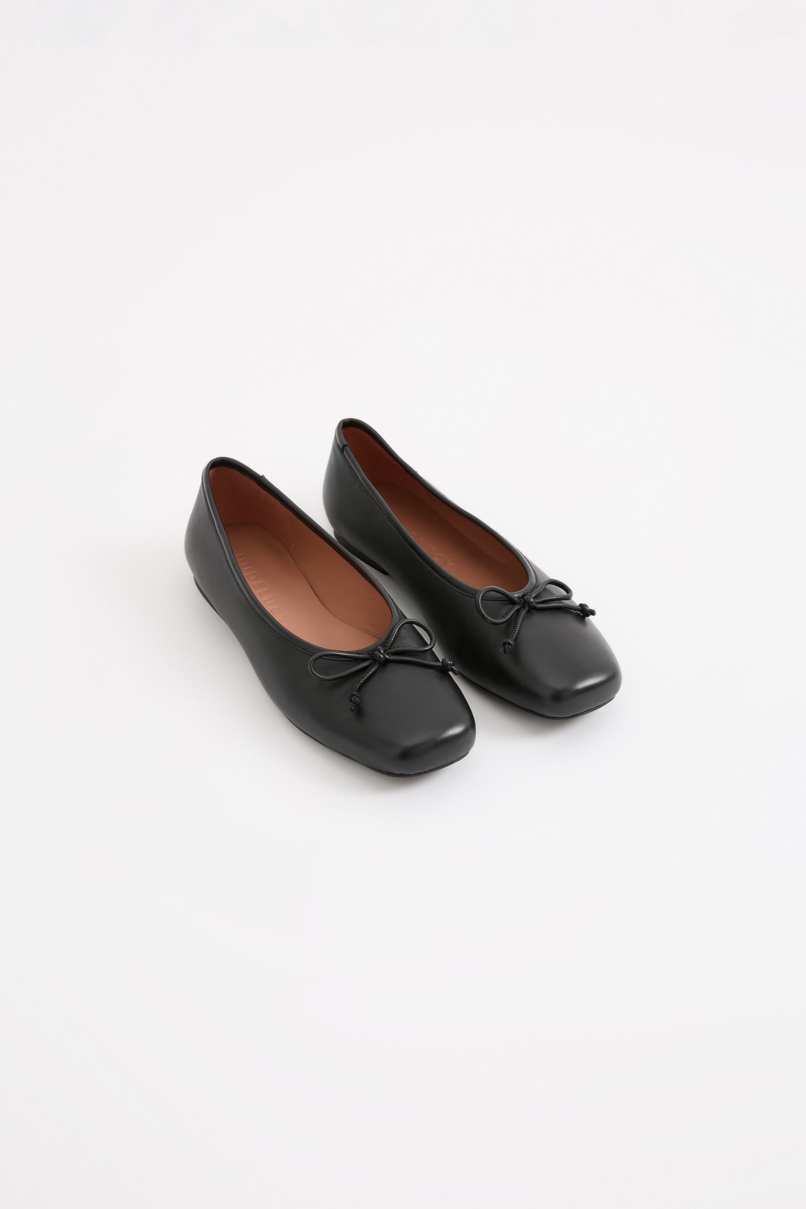 Lucien Ballet Flat Black 