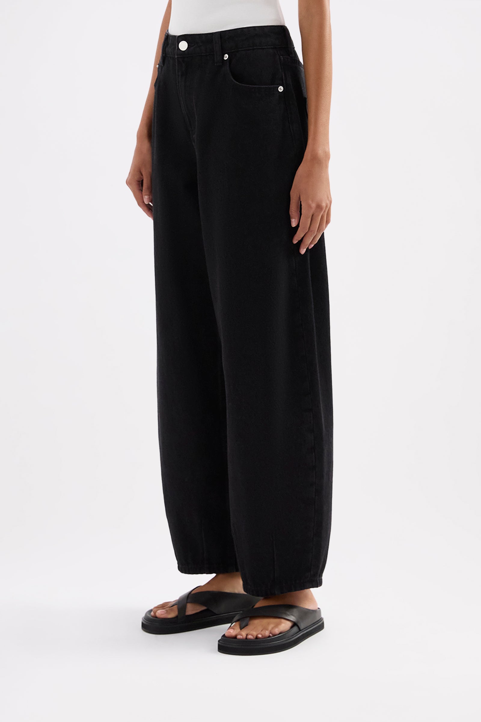Organic Barrel Jean Vintage Black 