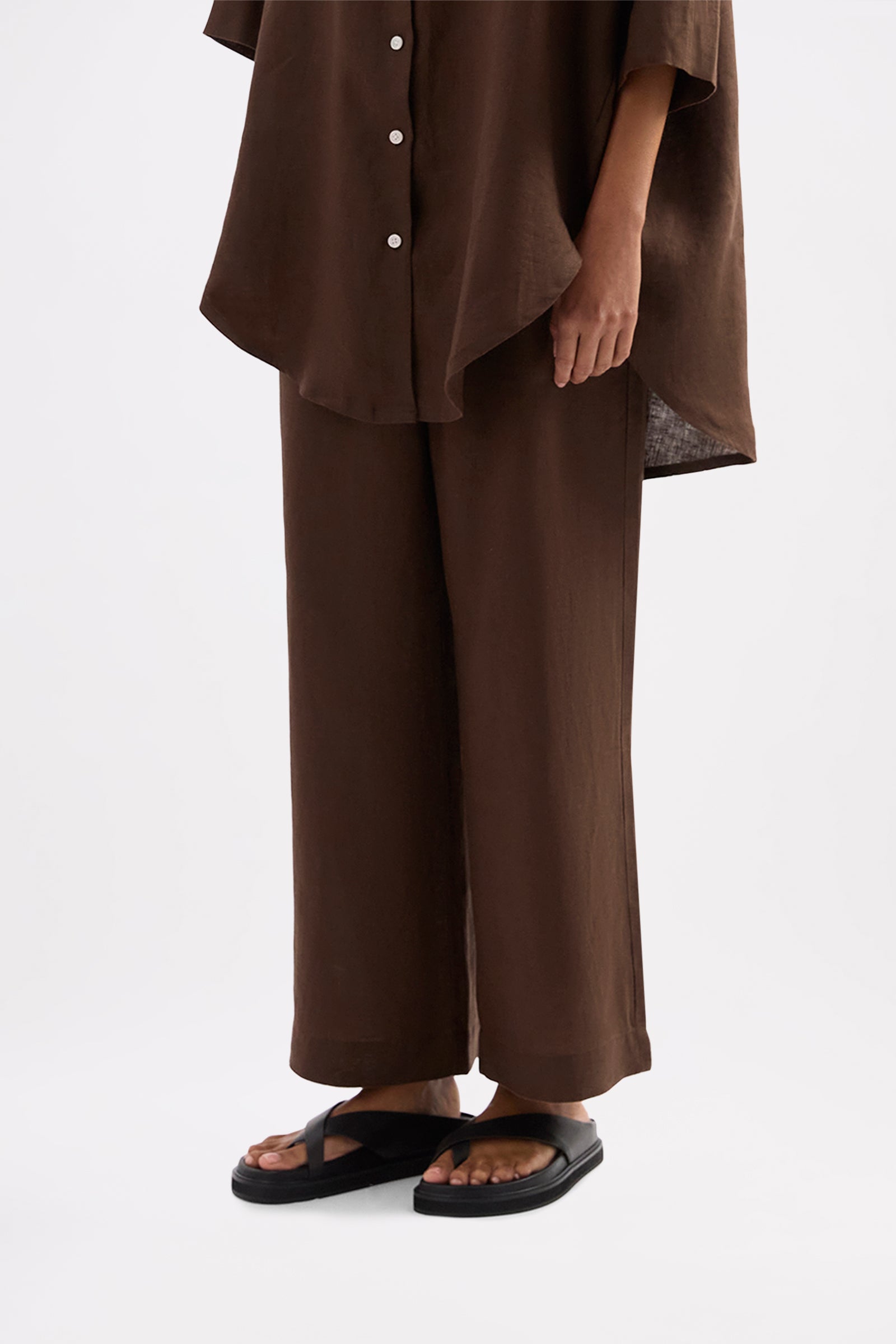 Lounge Linen Crop Pant Chocolate 