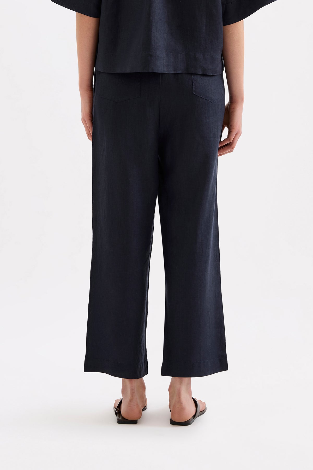 Lounge Linen Crop Pant Ink 