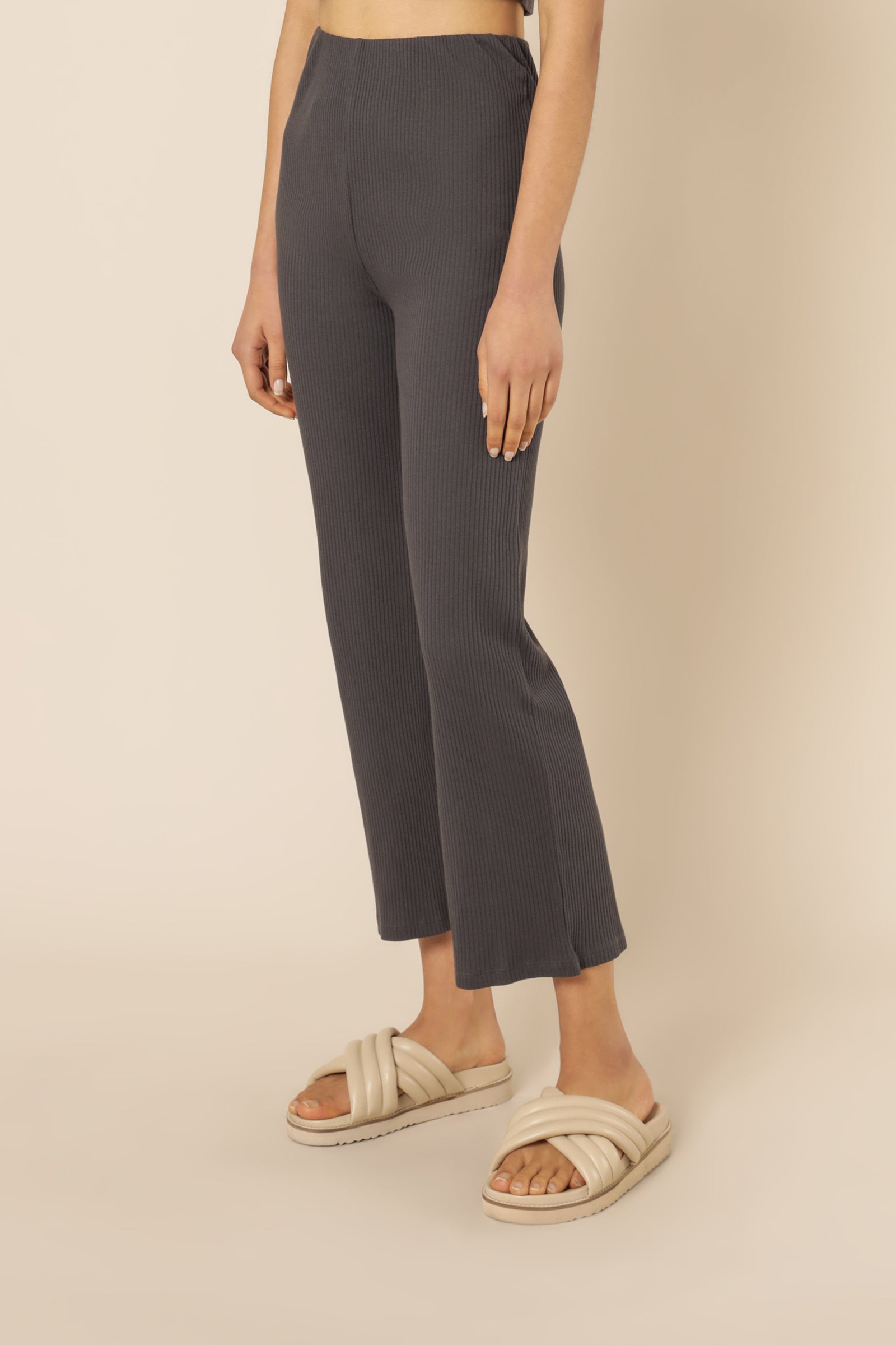 Nude Lucy nude ribbed lounge culotte coal pants
