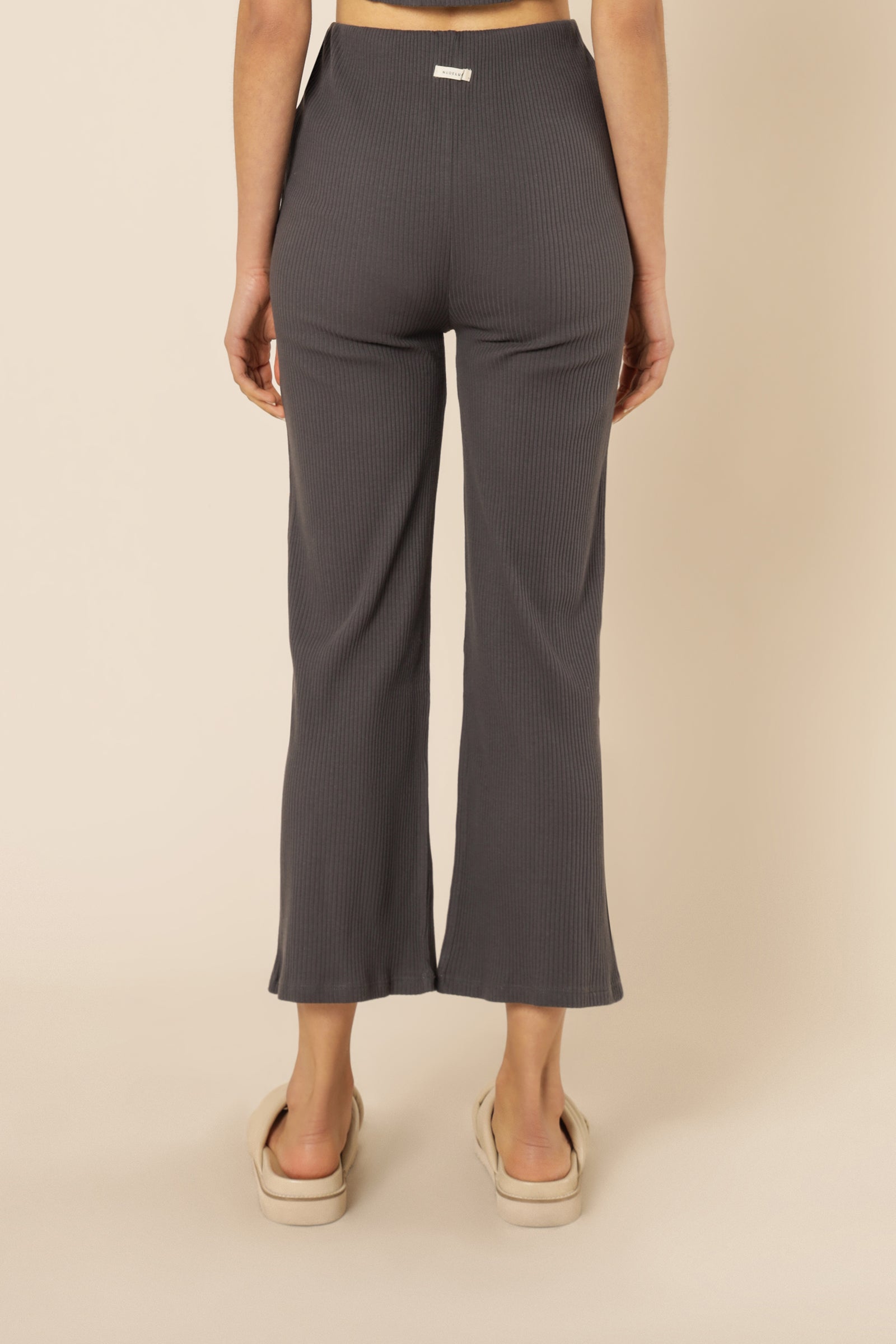 Nude Lucy nude ribbed lounge culotte coal pants