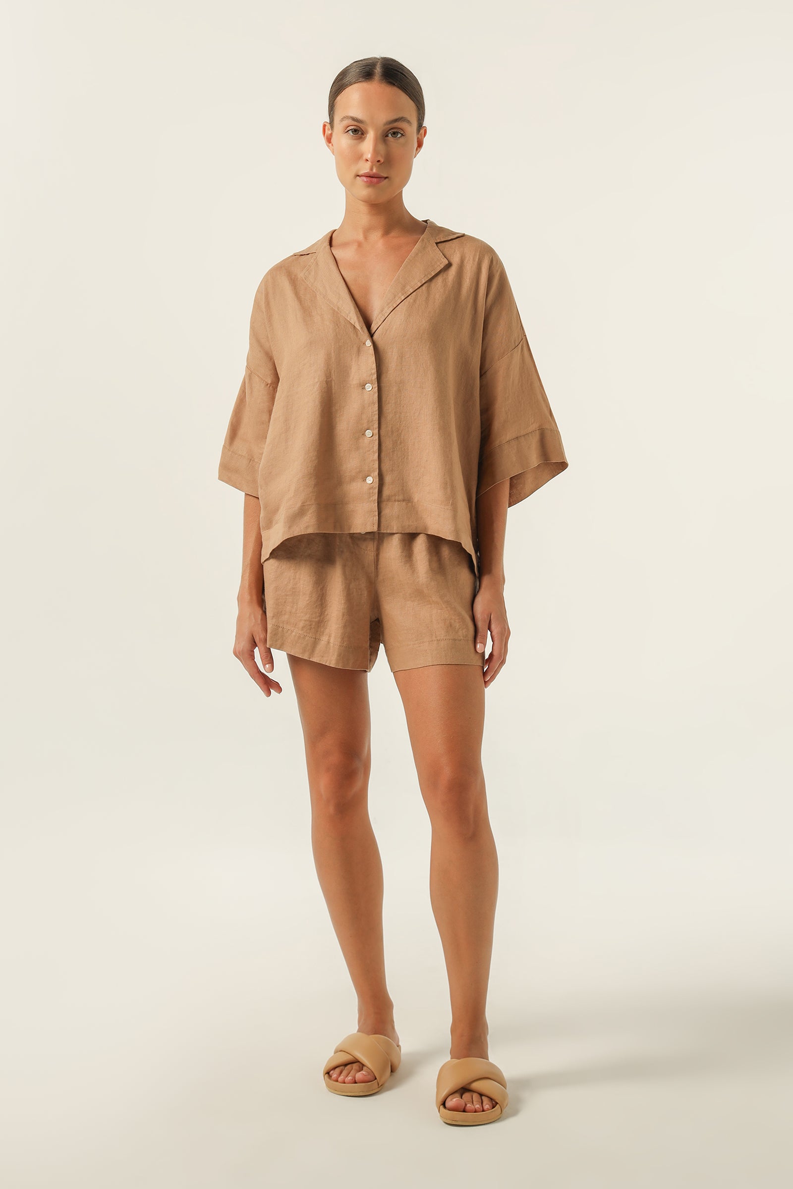 Nude Lucy Lounge Linen Short In A Brown Coffee Colour 