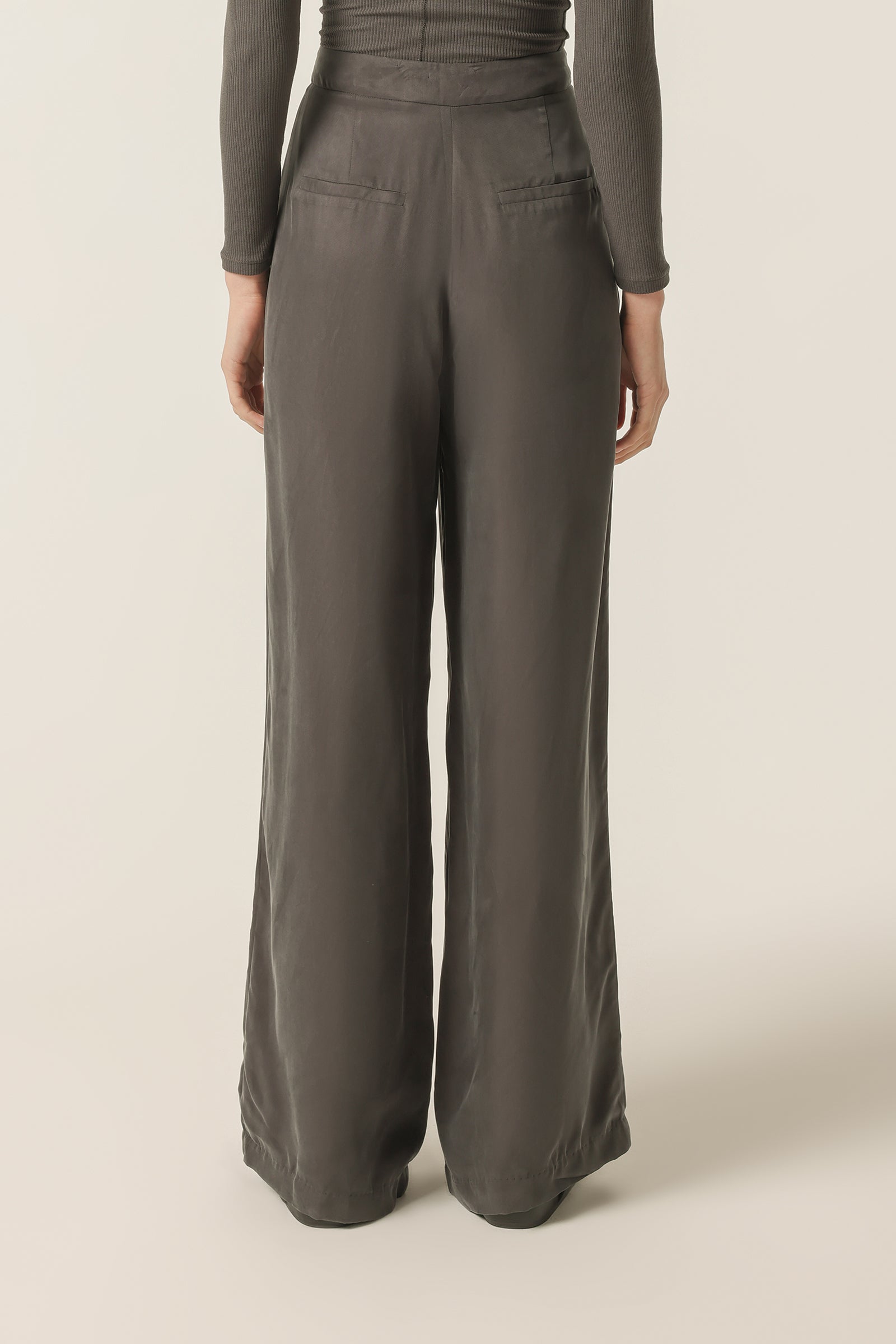 Nude Lucy Gia Cupro Pant in a Dark Grey In a Brown Coal Colour