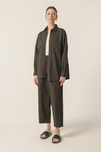 Nude Lucy Denver Pant in a Dark Grey In a Brown Coal Colour