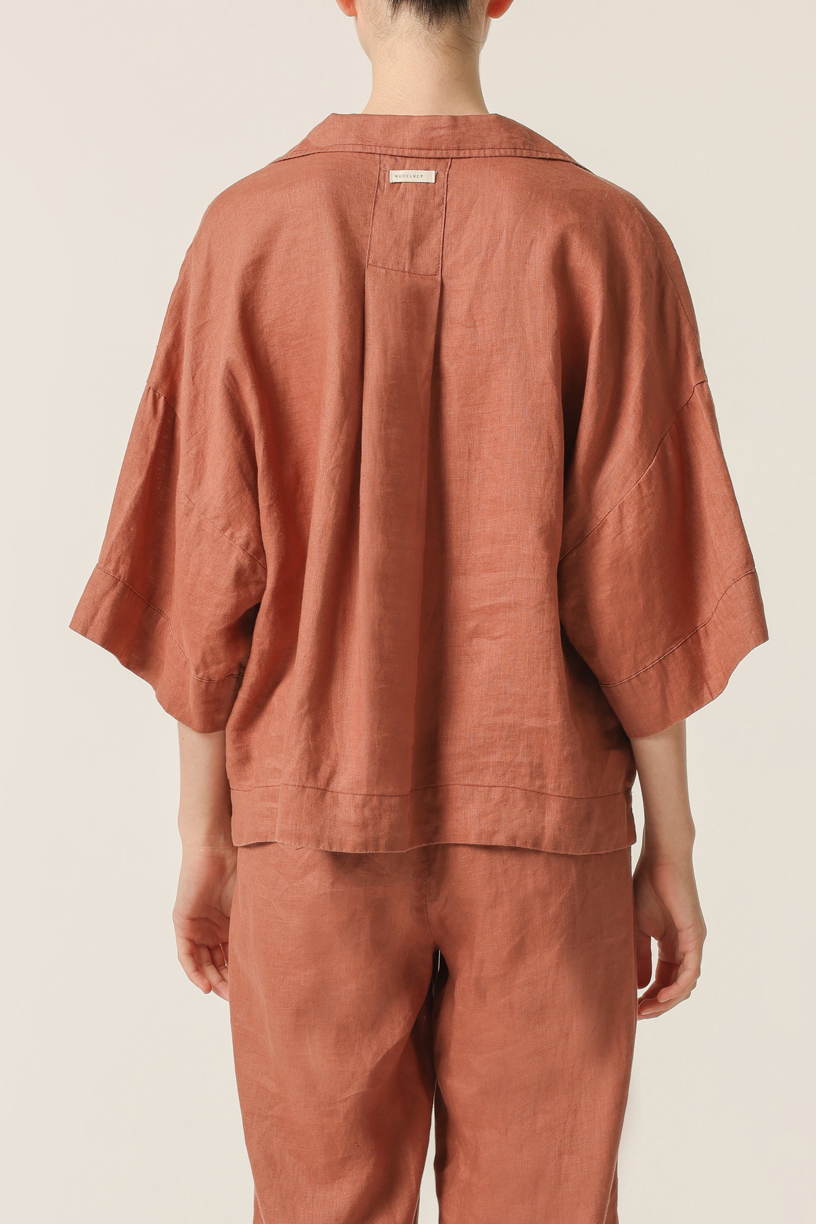 Nude Lucy Lounge Linen Shirt In A Light Brown Brandy Colour 