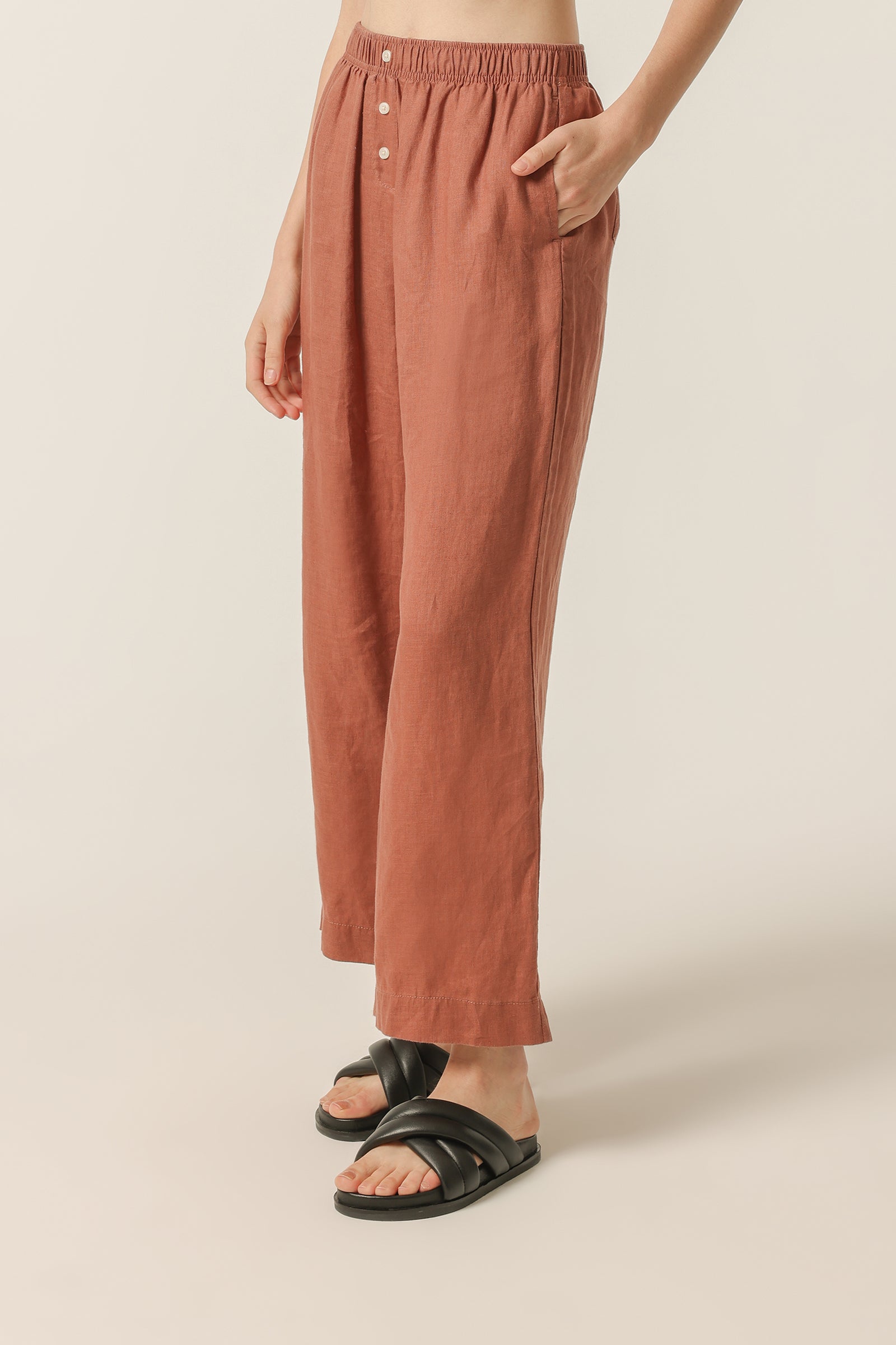 Nude Lucy Lounge Linen Crop Pant In A Light Brown Brandy Colour 
