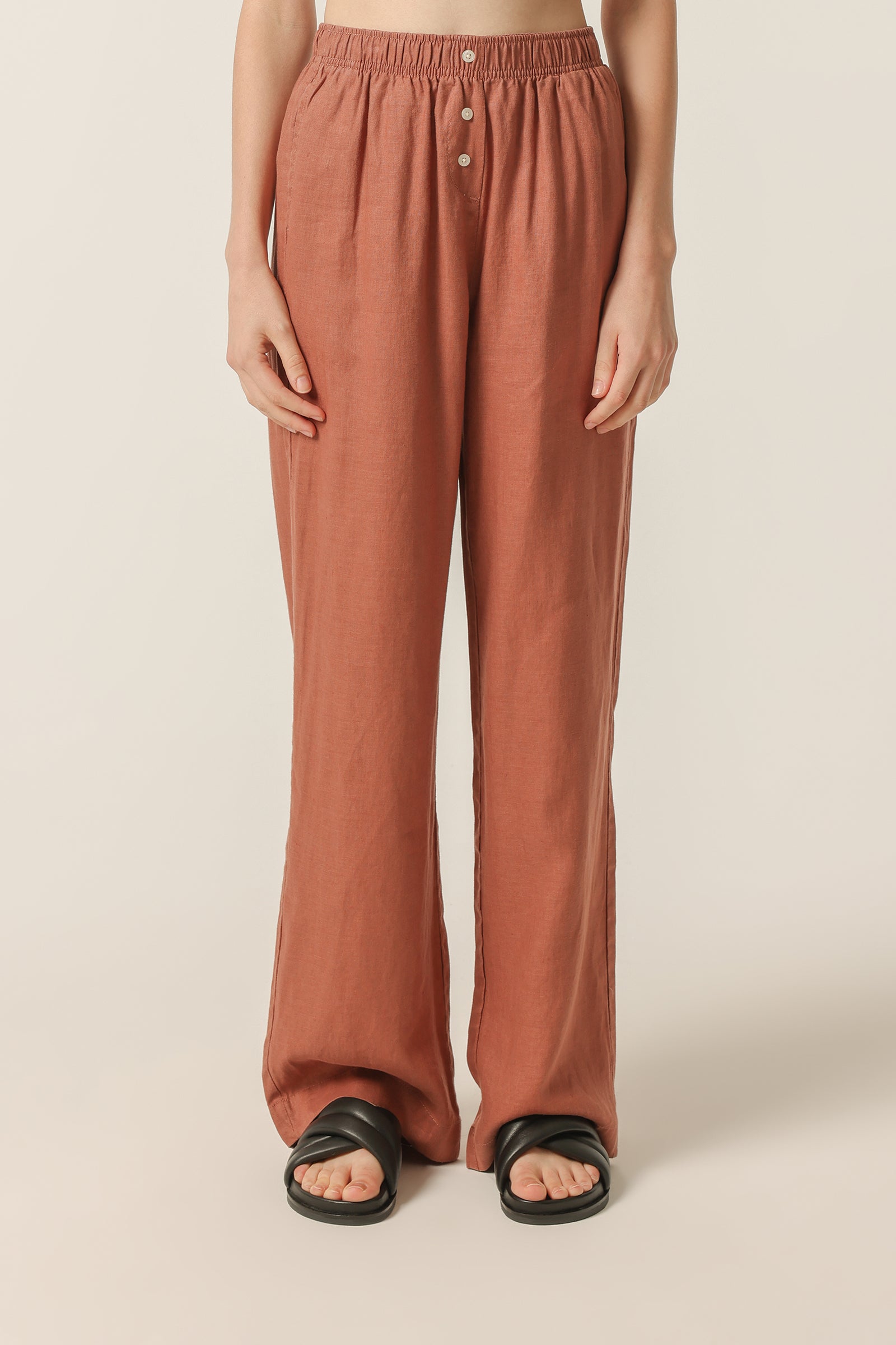 Nude Lucy Lounge Linen Pant In A Light Brown Brandy Colour 