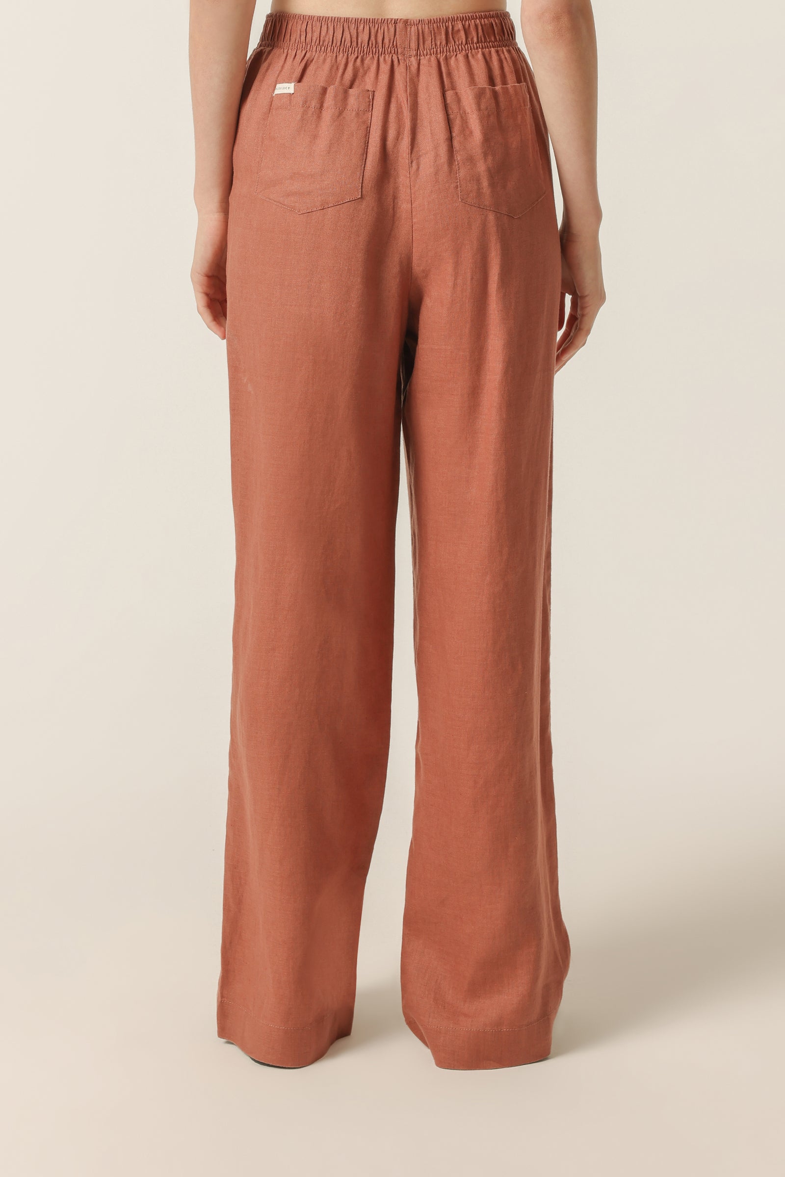Nude Lucy Lounge Linen Pant In A Light Brown Brandy Colour 