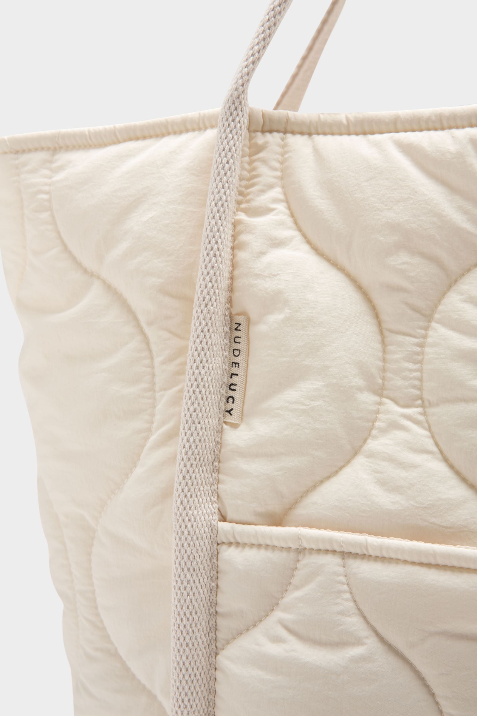 Nude Lucy Nude Puffer Tote In Nutmeg 