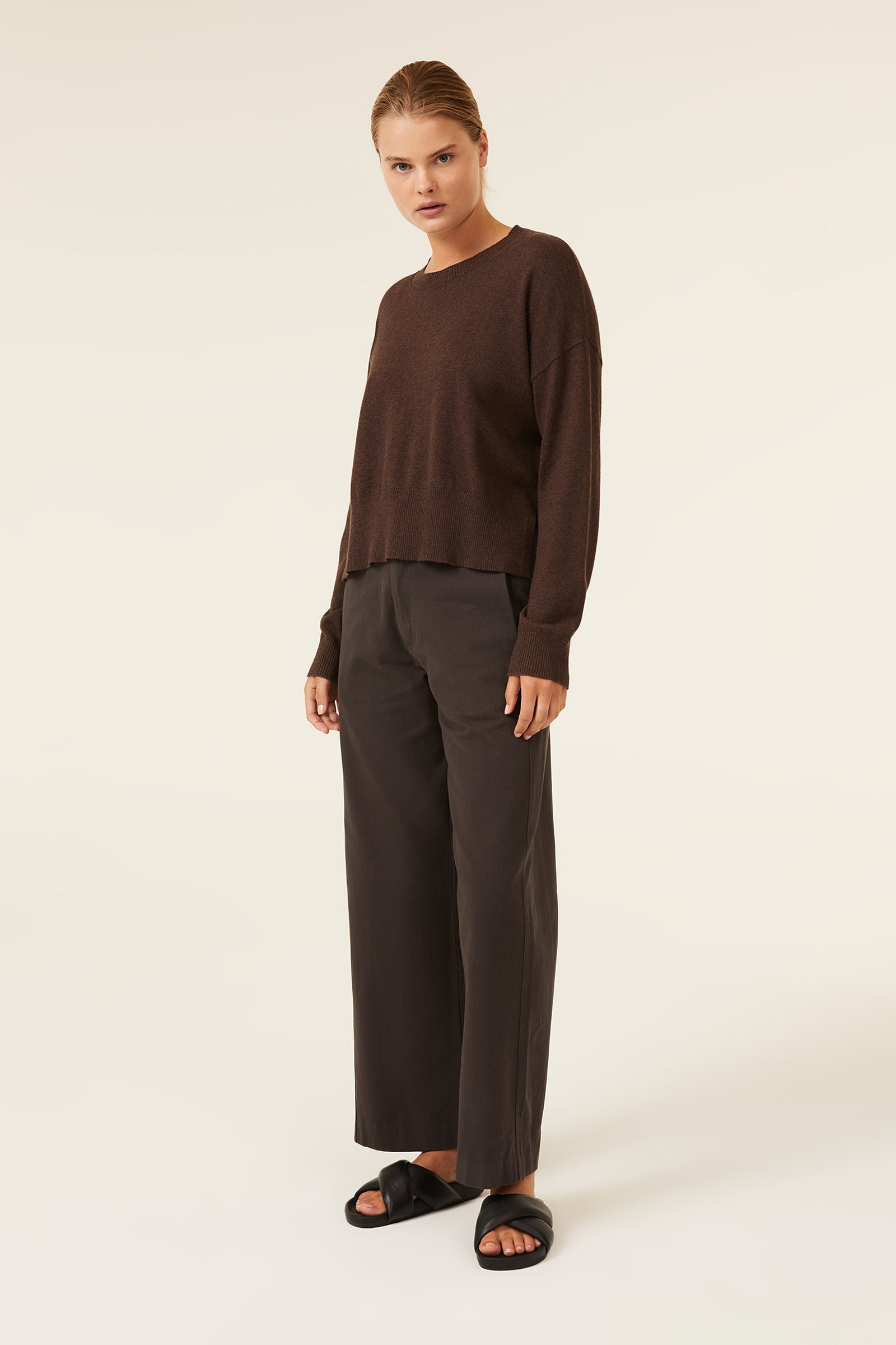 Nude Lucy Taryn Knit In A Brown Carob Colour 