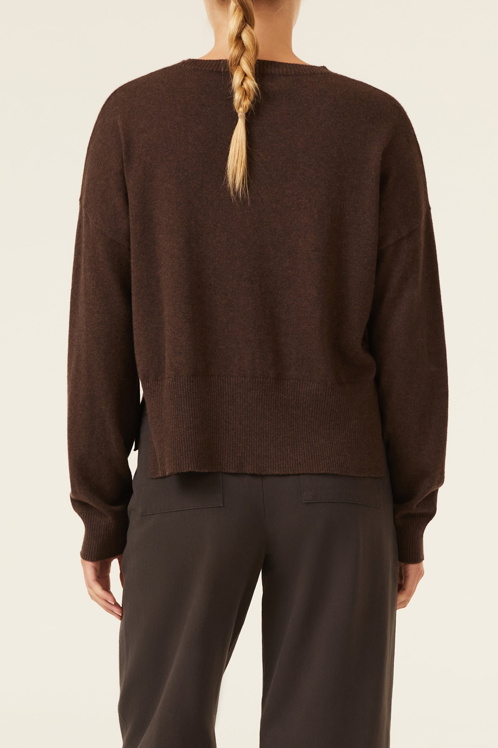 Nude Lucy Taryn Knit In A Brown Carob Colour 