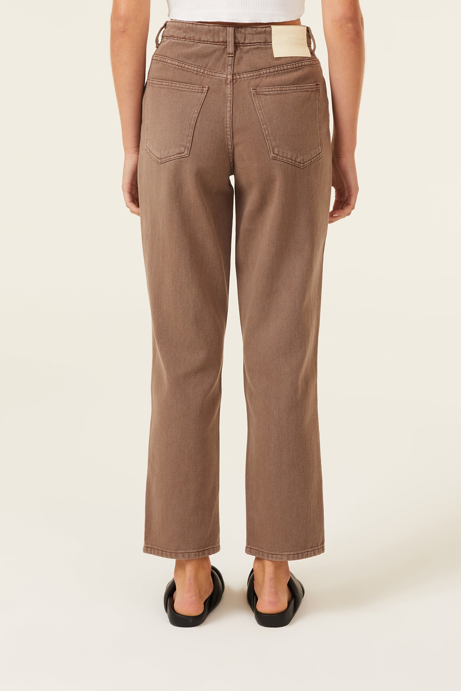 Nude Lucy Rai Slim Jean In A Brown Carob Colour 
