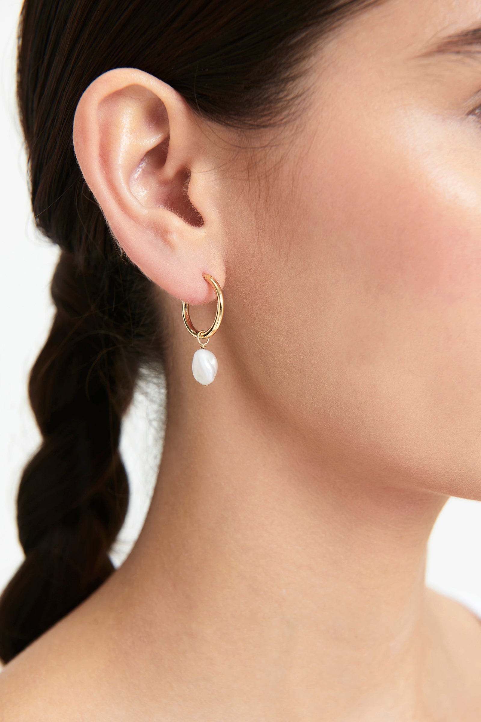 Nude Lucy Mini Keshi Hoops In Gold 